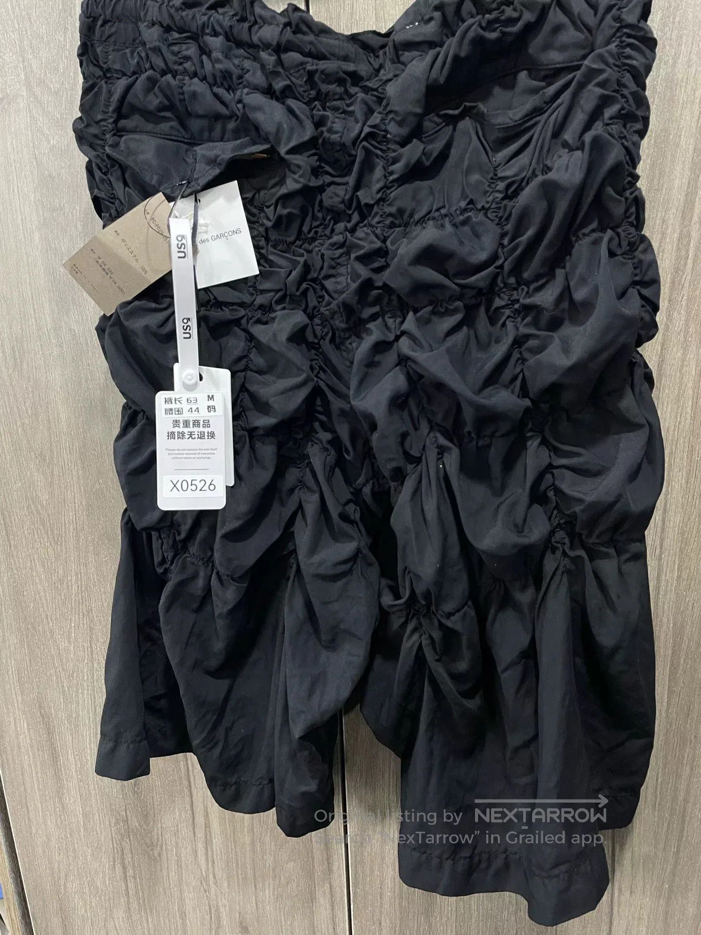 Comme des Garcons Comme des Garçons CDG Black Pleated Shorts. Size 41" - 9 Thumbnail