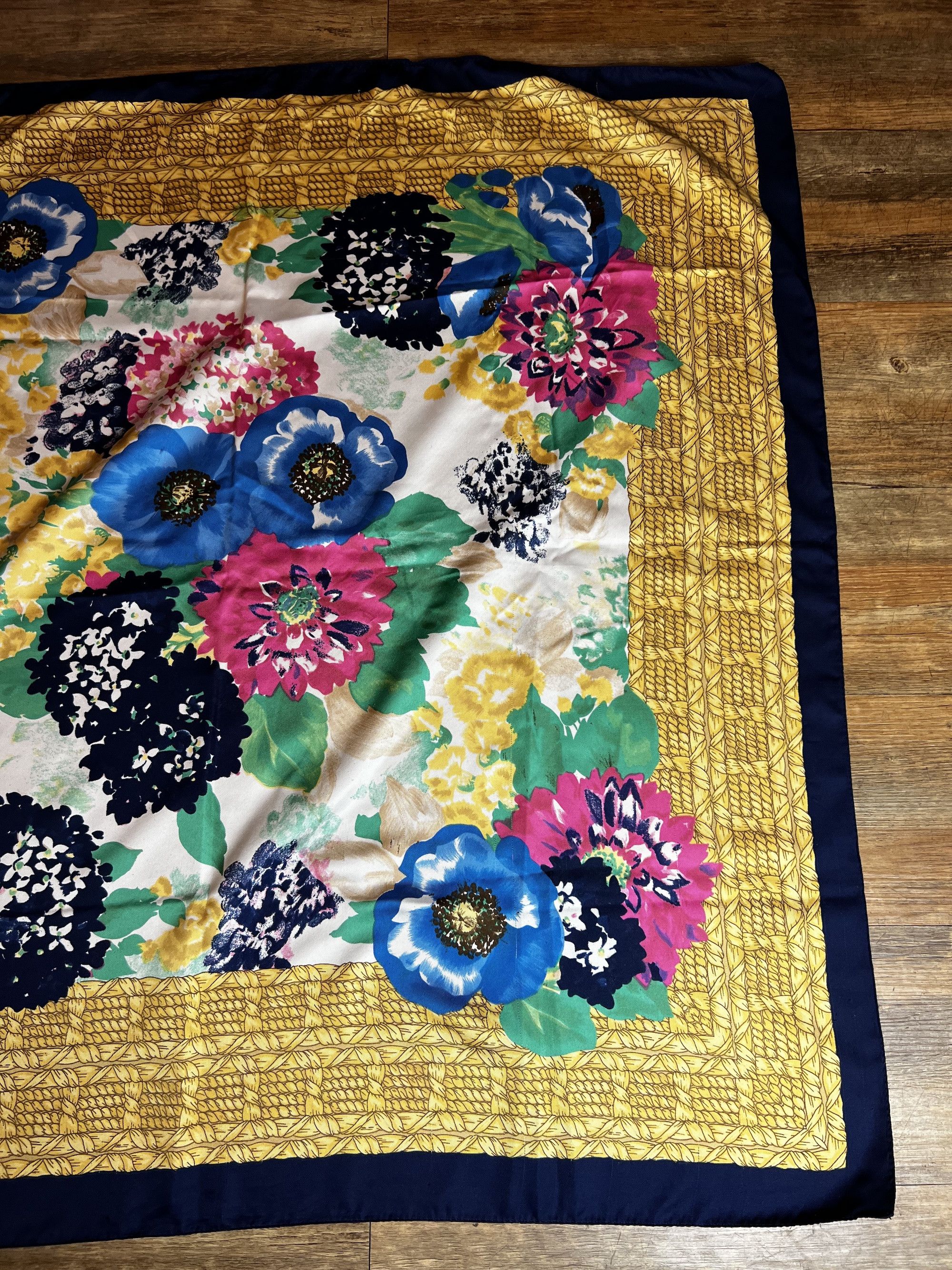 Vintage Vintage 1970's -1980's Worthingon Floral Print Scarf Size ONE SIZE - 2 Thumbnail