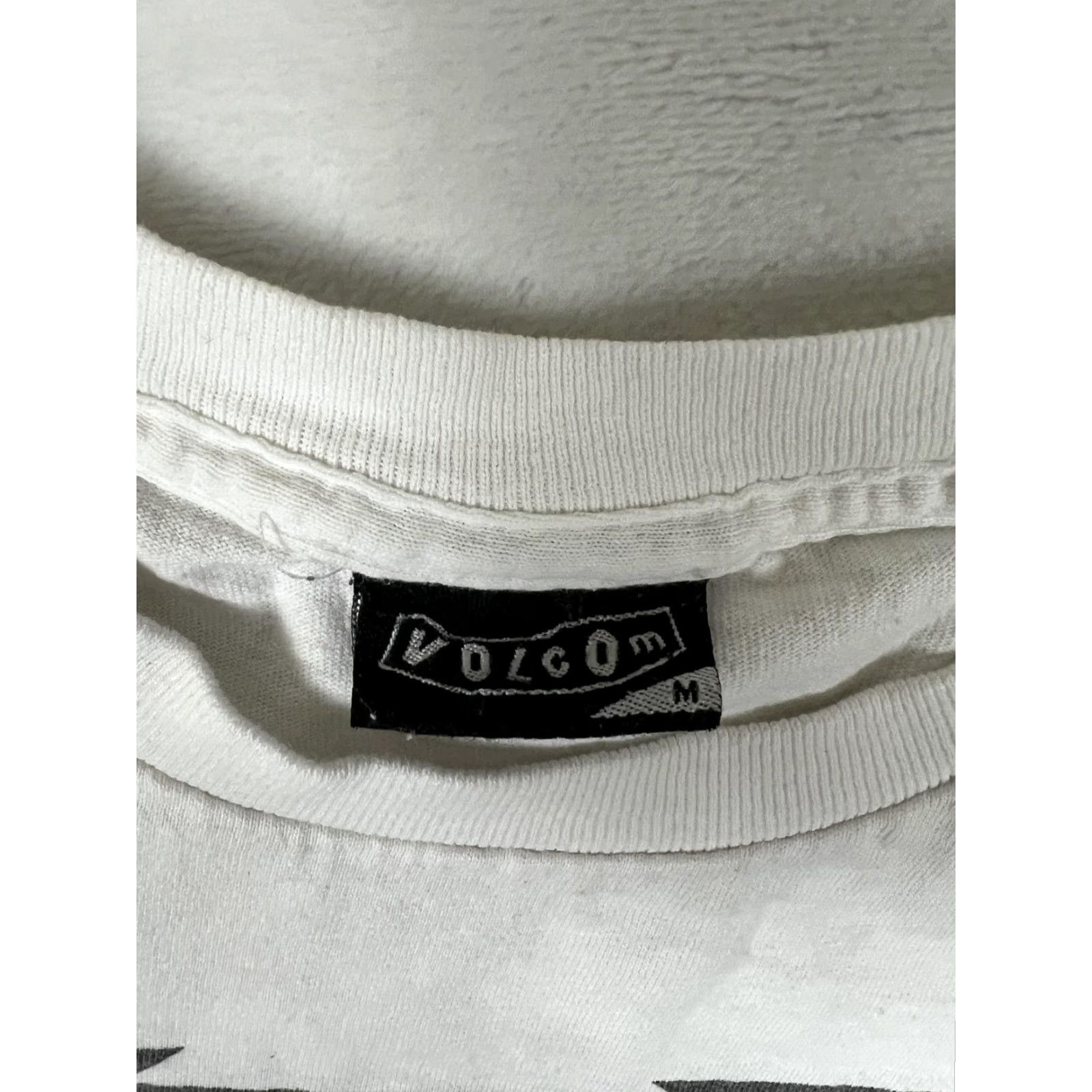 Volcom VINTAGE Volcom Shirt Mens M White Geometric The Volcom Stone Logo Graphic Y2K Skate Crew Neck Short Sleeve Size US M / EU 48-50 / 2 - 3 Thumbnail
