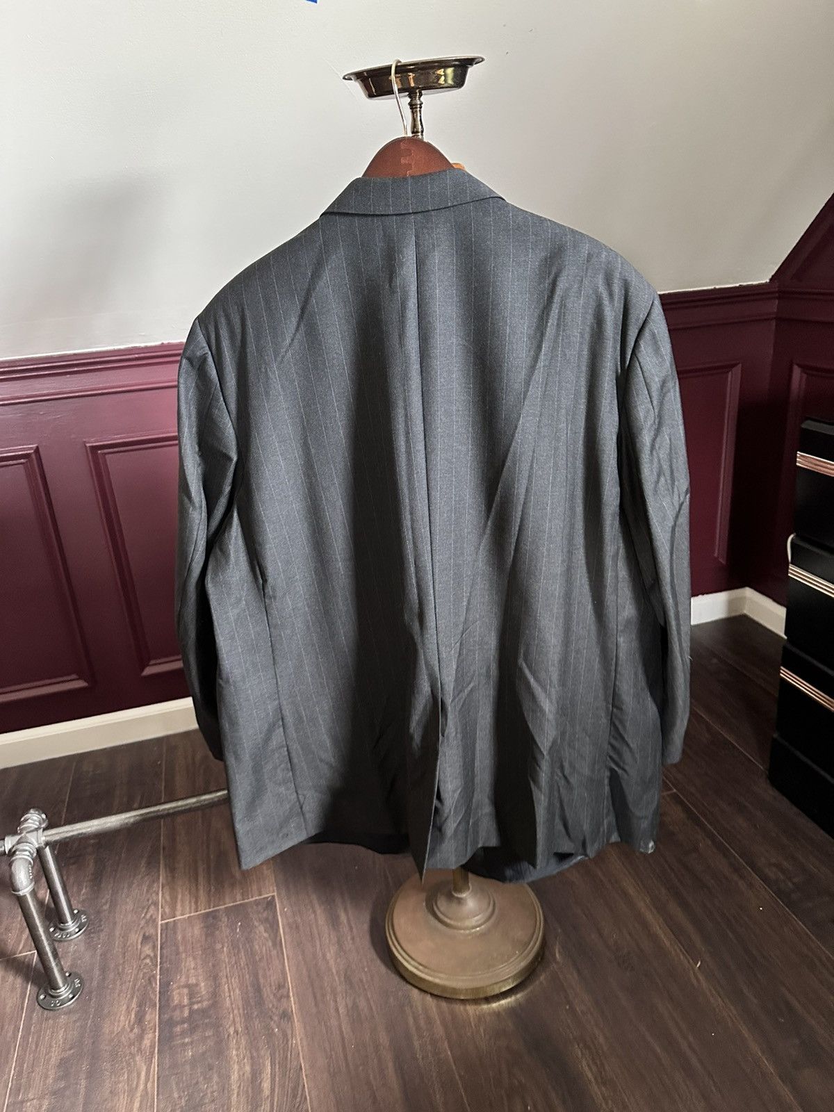 Hickey Freeman LORO PIANA Tasmanian Super 120s custom 2pc pinstriped suit Size 48S - 4 Thumbnail