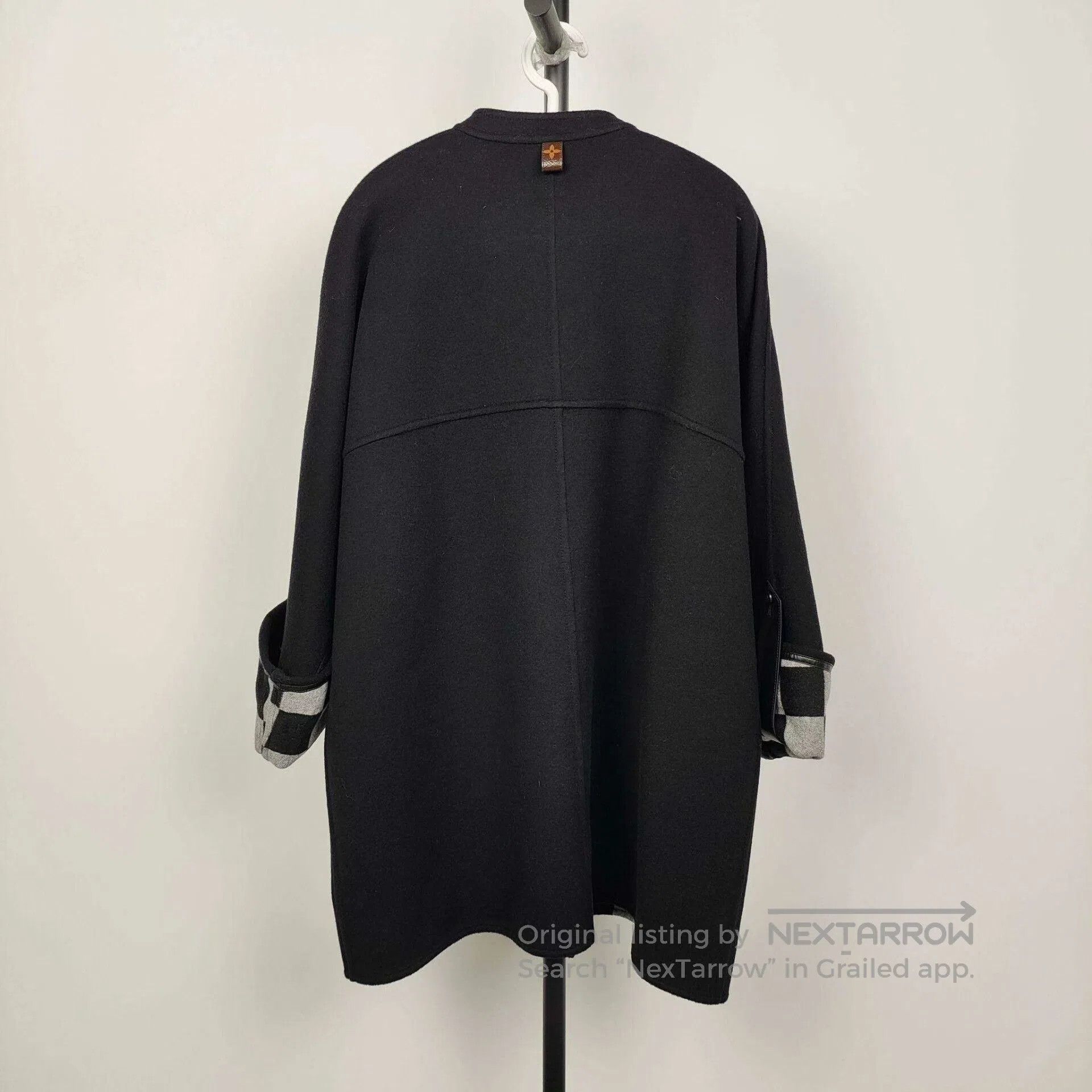 Louis Vuitton LV Wool SS24 Coat Size 34 Black. Size US XS / EU 42 / 0 - 2 Thumbnail