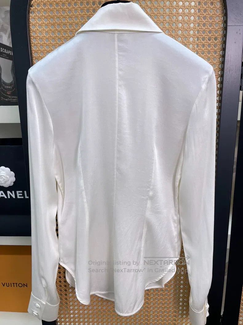 Chanel Chanel Handmade buckle double c rhinestone shirt Size XXS / US 00 / IT 34 - 2 Thumbnail