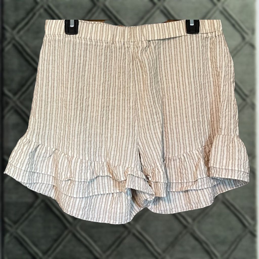 Vintage UMGEE Breezy Linen Blend Elastic Waist Shorts L Cream Beige Striped Ruffle Hem Mom Fit Women Casual Summer 3.5in Inseam Age Regular Size 36" / US 14 / IT 50 - 1 Thumbnail