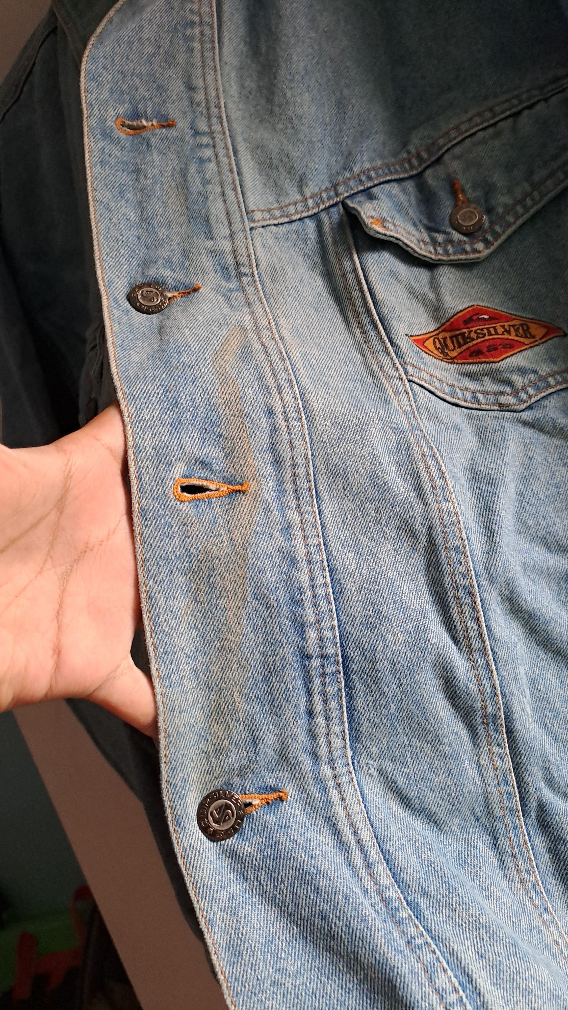 Quiksilver Beautiful Ripped Vintage Quiksilver Salt Water Denim Trucker Size US L / EU 52-54 / 3 - 9 Thumbnail