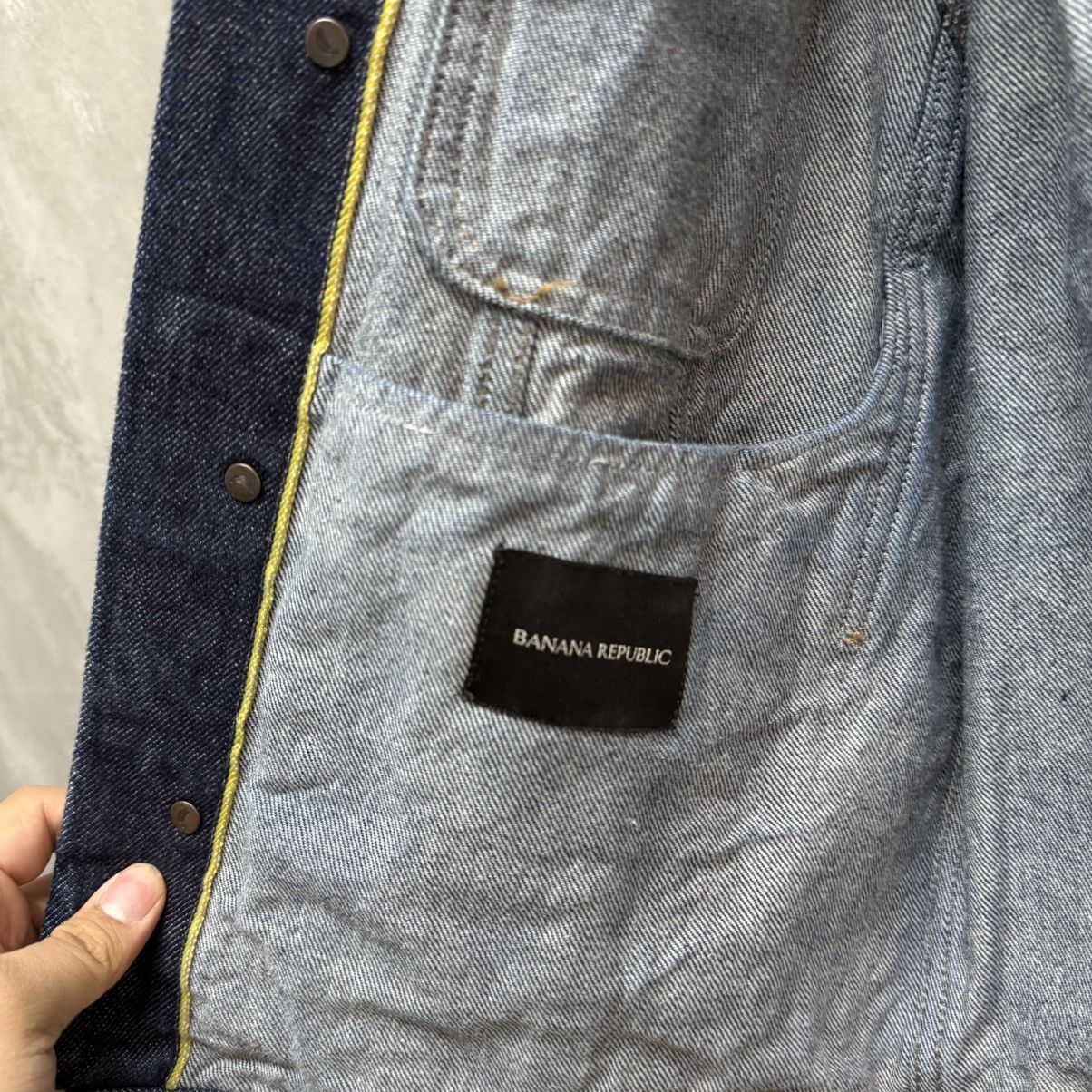 Banana Republic Banana Republic Selvedge Denim Trucker Jacket Indigo Size M Size US M / EU 48-50 / 2 - 4 Thumbnail