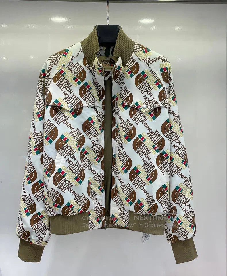 Gucci Gucci Full-printed logo jacket Size US L / EU 52-54 / 3 - 1 Thumbnail