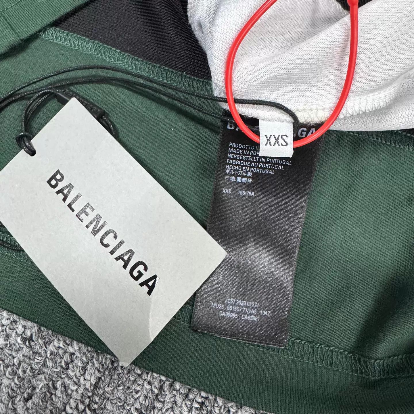 Balenciaga Balenciaga Colorblock Double Hook Embro Polo XXS Size US XXS / EU 40 - 6 Thumbnail