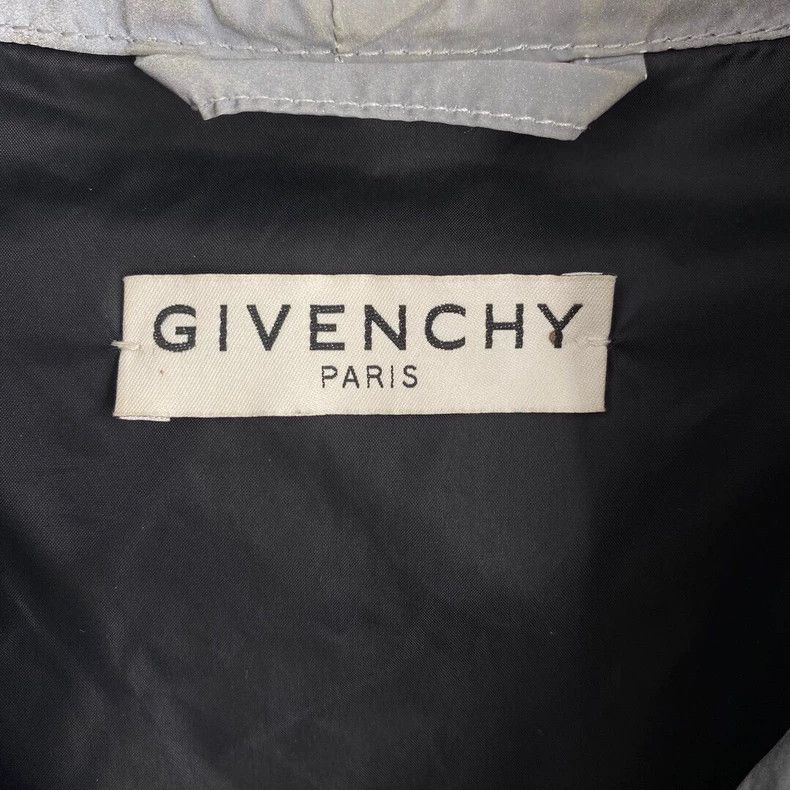 Givenchy Givenchy 3m reflective zip-up lettering long coat Size US S / EU 44-46 / 1 - 3 Thumbnail