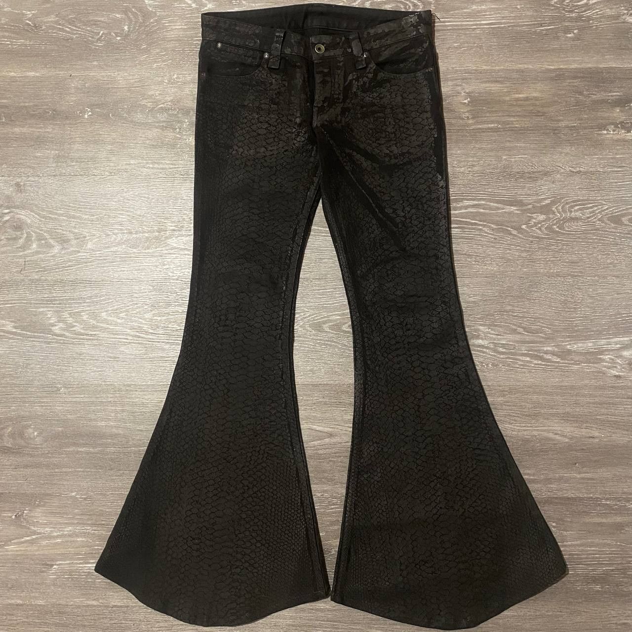 If Six Was Nine IfSixWasNine “BLACK SCALE SBB 009FS” Snakeskin bell bottoms Size US 30 / EU 46 - 1 Thumbnail