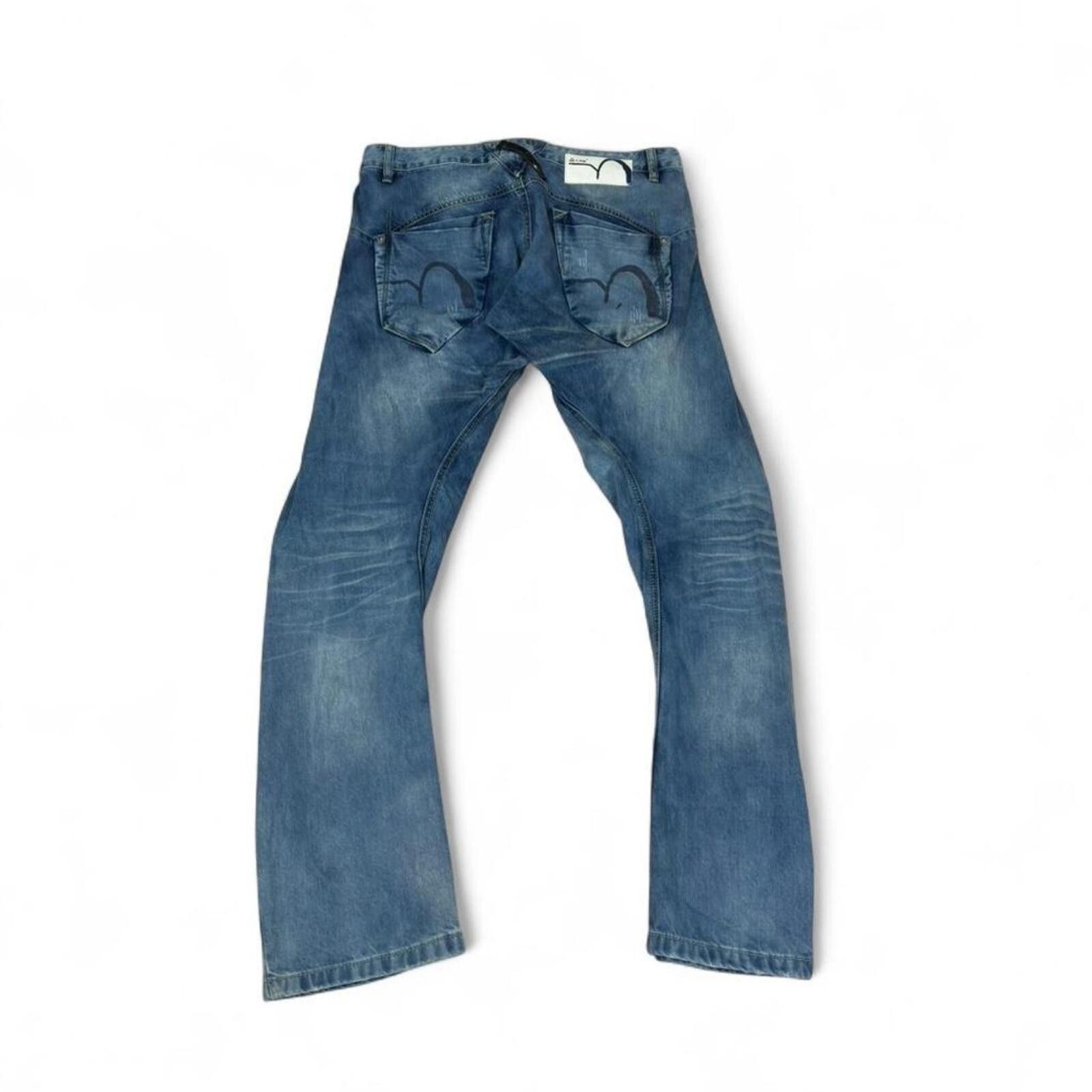 True Religion Korse denim featuring their iconic logo on the back. Size US 34 / EU 50 - 1 Thumbnail