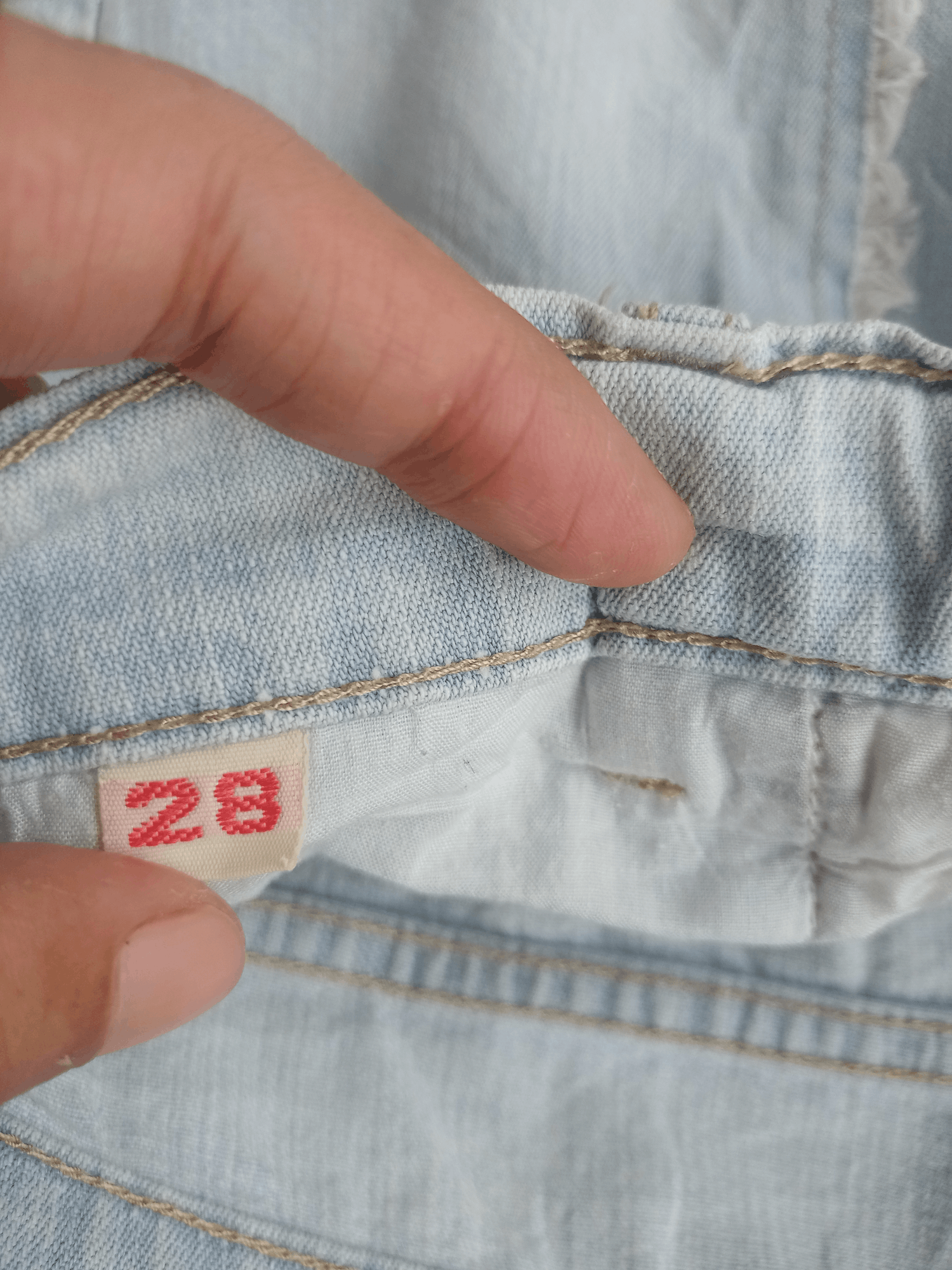Japanese Brand Vintage Japanese Brand Light Wash Embroidered Flare Jeans Size 31" - 11 Thumbnail