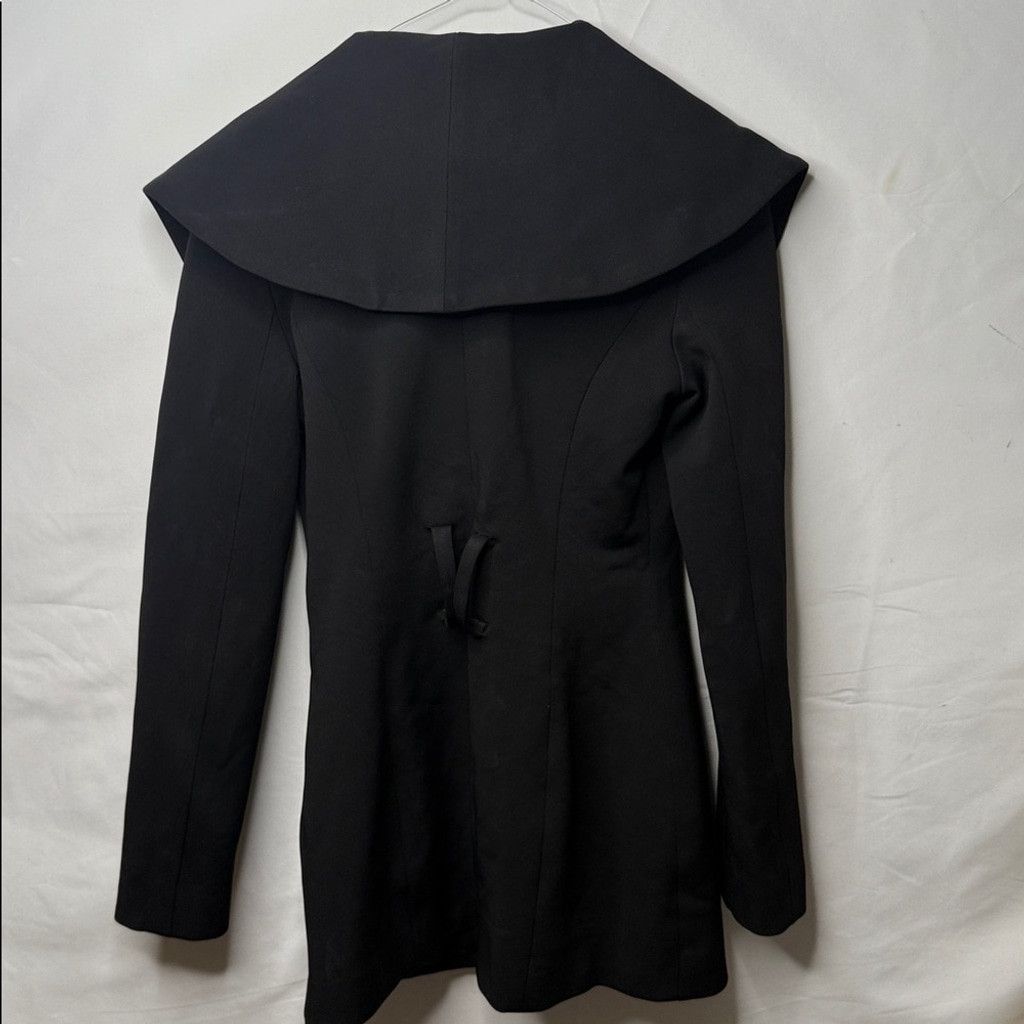 The Unbranded Brand NWT Misha black lapel blazer jacket one snap closure sz 4 Size S / US 4 / IT 40 - 6 Thumbnail