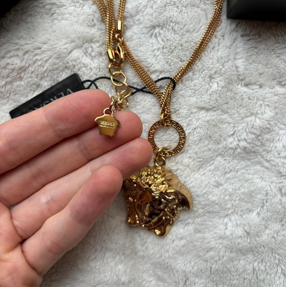 Versace Versace Medusa Pendant Gold Stack Chain Size ONE SIZE - 3 Thumbnail