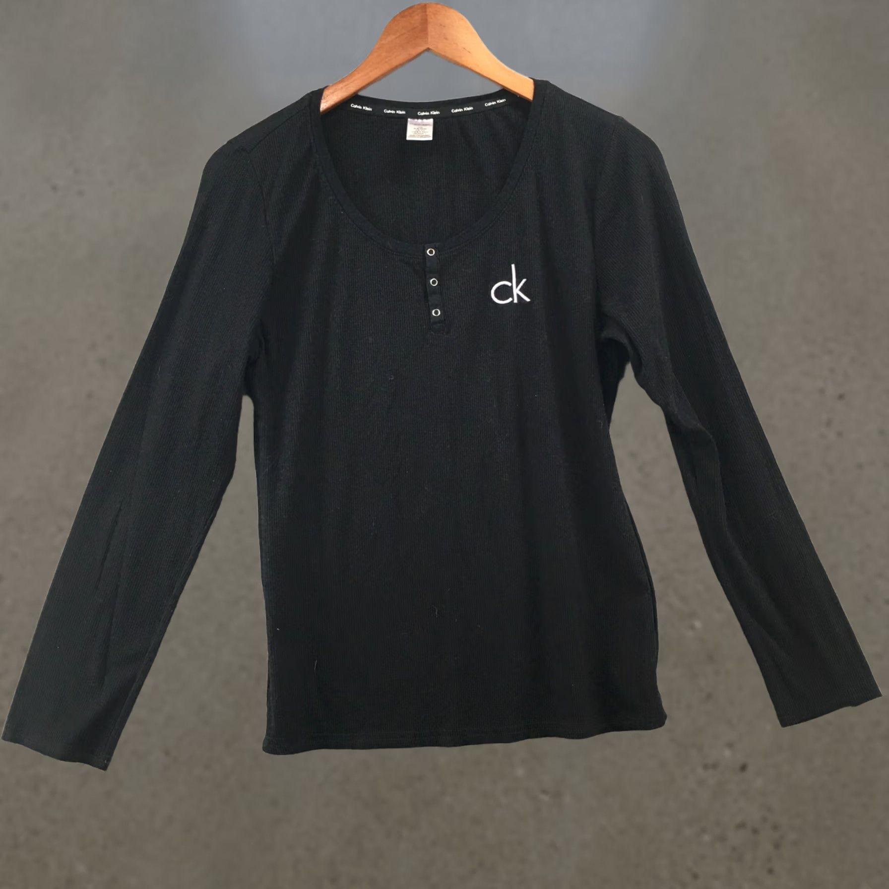Calvin Klein Calvin Klein Sleepwear Shirt Womens Large Solid Black Long Sleeves Pullover Size L / US 10 / IT 46 - 1 Thumbnail