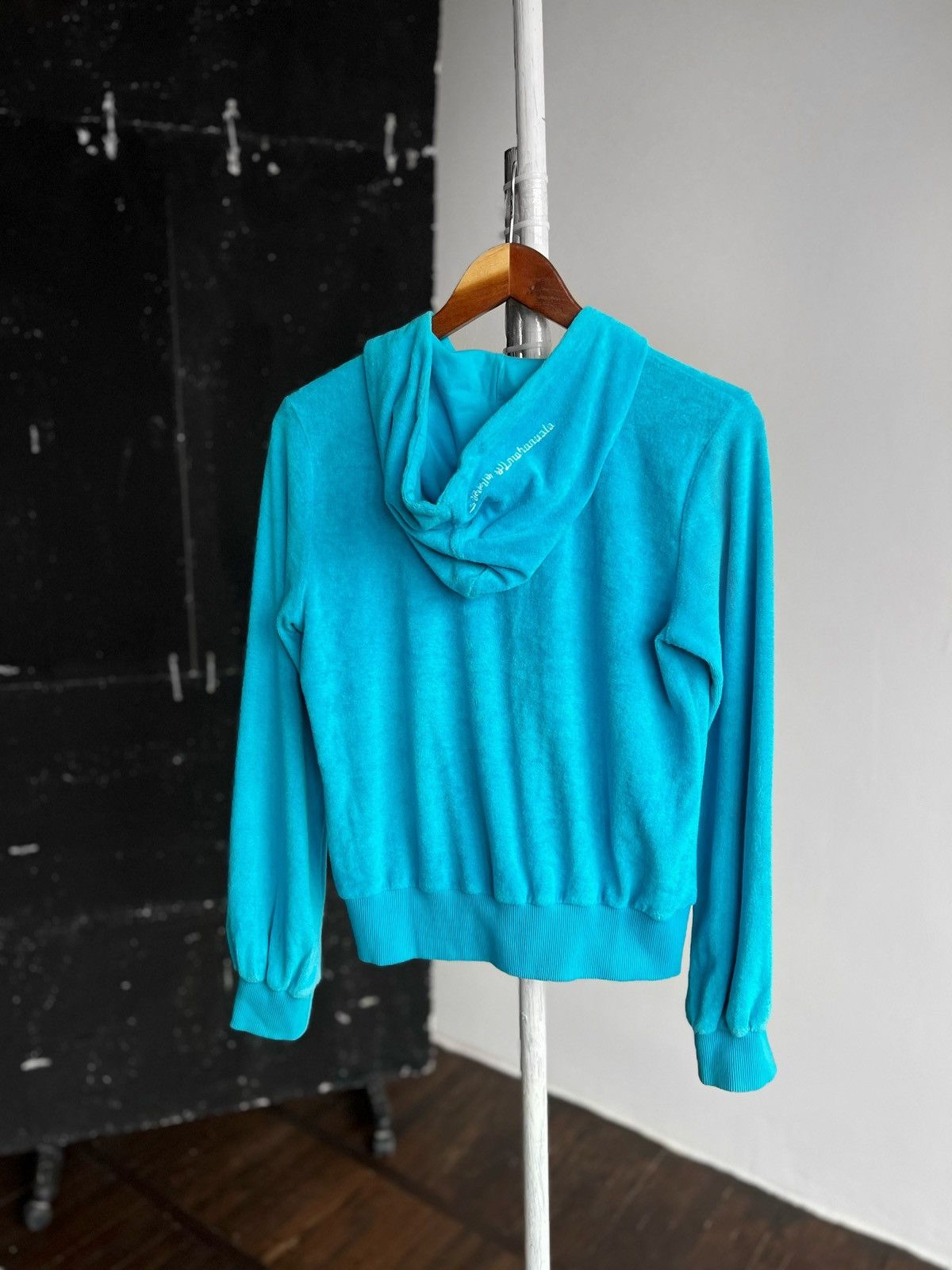 Puma × Vintage Puma Womens Vintage Full Zip Blue Hoodie Velvet Pockets Logo Size M / US 6-8 / IT 42-44 - 3 Thumbnail