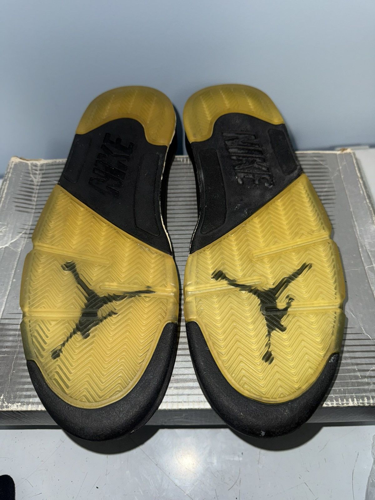 Jordan Brand Deadstock Jordan 5 Black Metallic 2000 Size US 10 / EU 43 - 10 Thumbnail