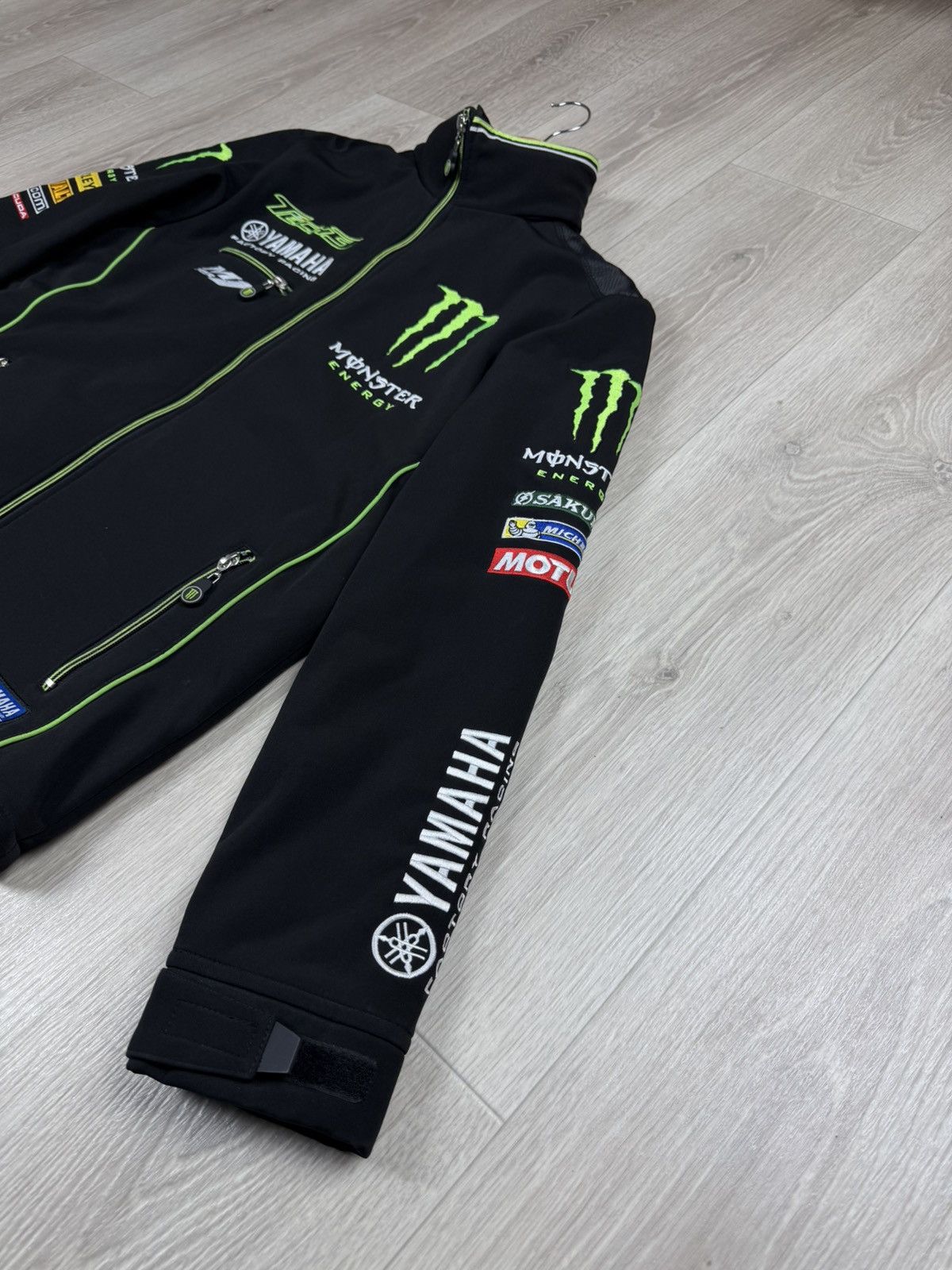 Yamaha Yamaha Monster Energy Soft-Shell Racing Jacket Vintage Size US S / EU 44-46 / 1 - 4 Thumbnail