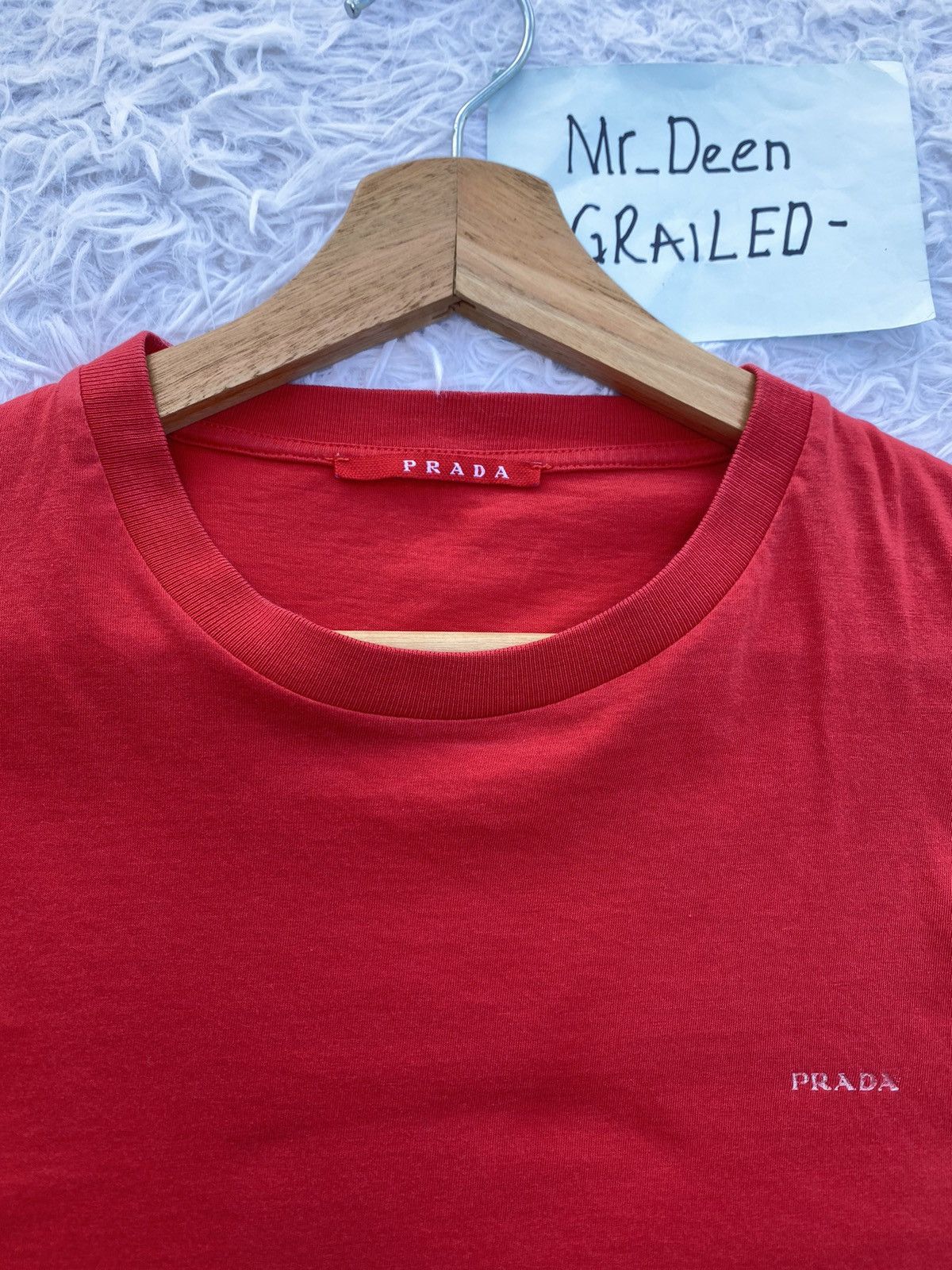 Prada Rare Vintage Prada Small Logo Red Tshirt Size US S / EU 44-46 / 1 - 6 Thumbnail