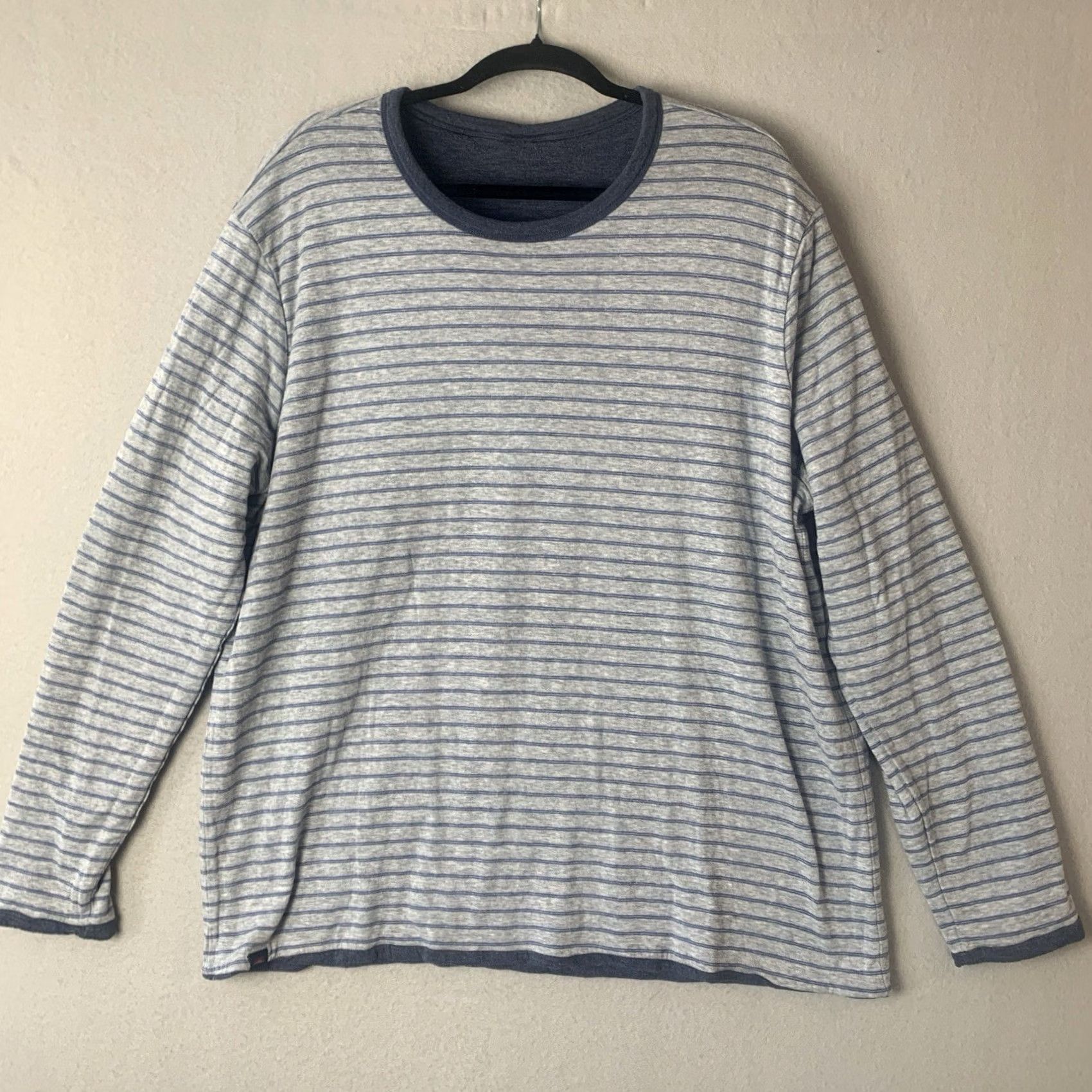 Faherty Faherty Shirt Mens 2XL Blue Stripe Cloud Reversible Crew Neck Logo Tee Shirt Mens Regular Fit Size US XXL / EU 58 / 5 - 2 Thumbnail