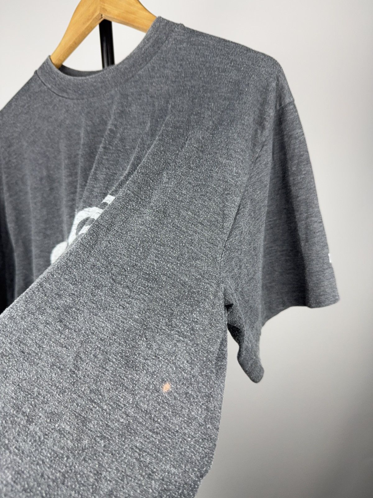 Adidas 90s Retro Adidas Vintage Cracked Logo Graphic Tee Grey L Size US L / EU 52-54 / 3 - 3 Thumbnail