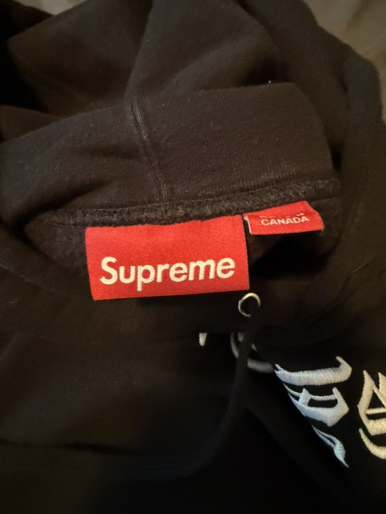 Supreme Blackletter Hooded Sweatshirt Size US L / EU 52-54 / 3 - 2 Thumbnail