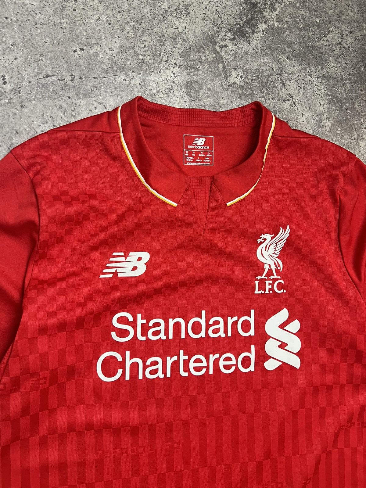 New Balance Liverpool 2015/2016 Home Soccer Jersey Football Shirt Size US M / EU 48-50 / 2 - 2 Thumbnail