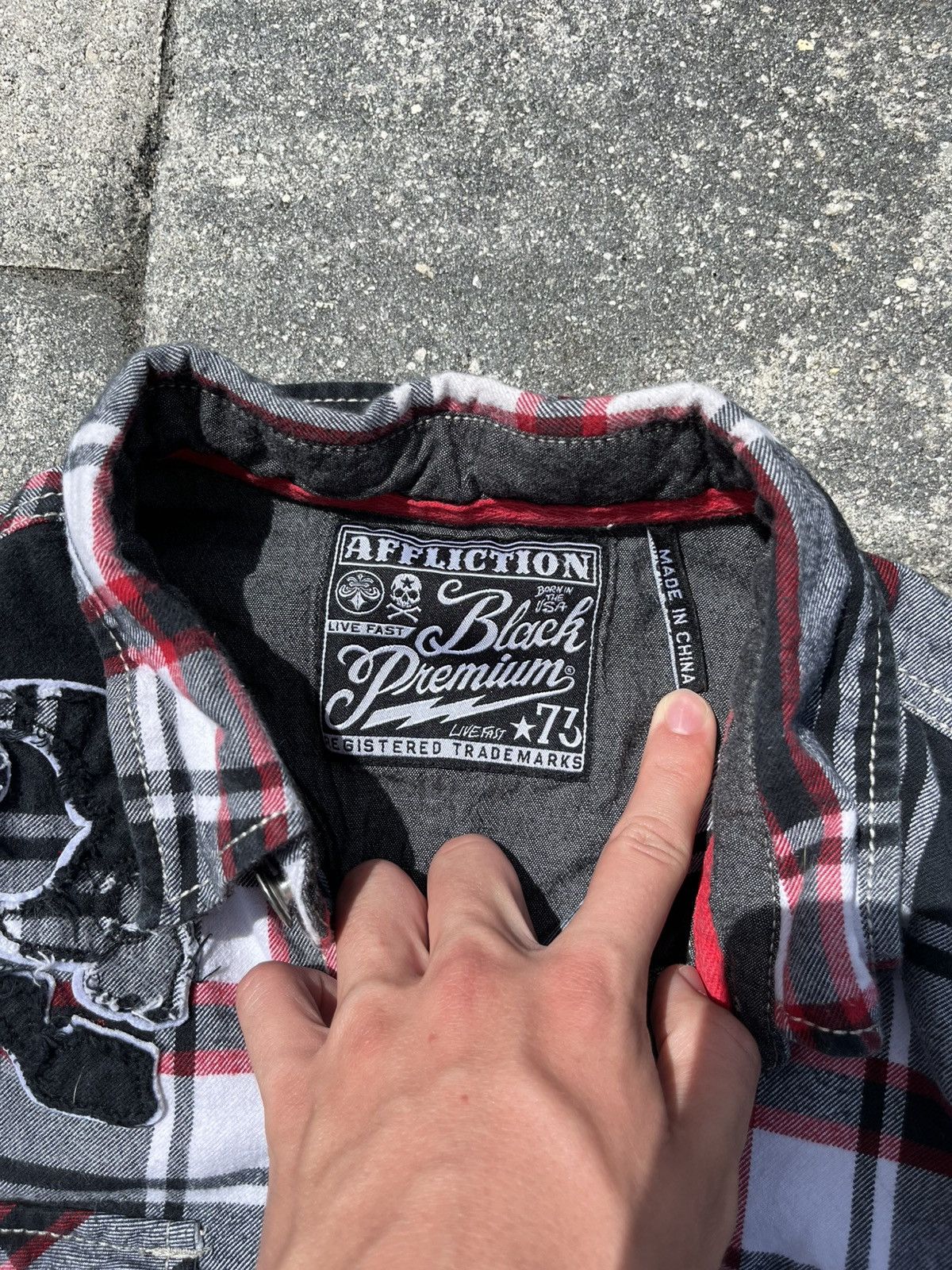 Other × Vintage Vintage Y2K Skater Affliction Skull Long Sleeve Button Up Size US L / EU 52-54 / 3 - 2 Thumbnail