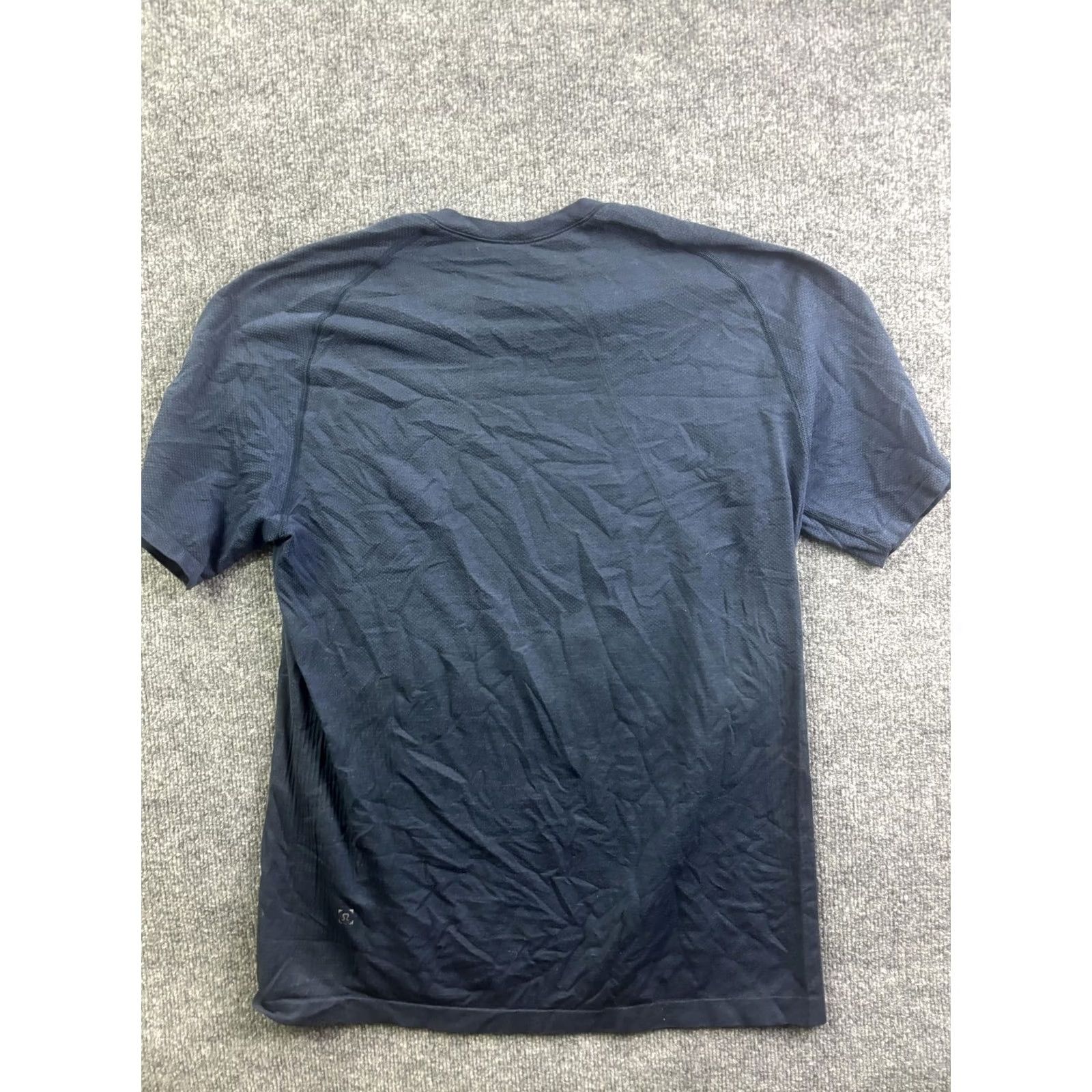 Lululemon Lululemon Shirt Mens Large Blue Short Sleeve Athletic Running Training Top Size US L / EU 52-54 / 3 - 6 Thumbnail