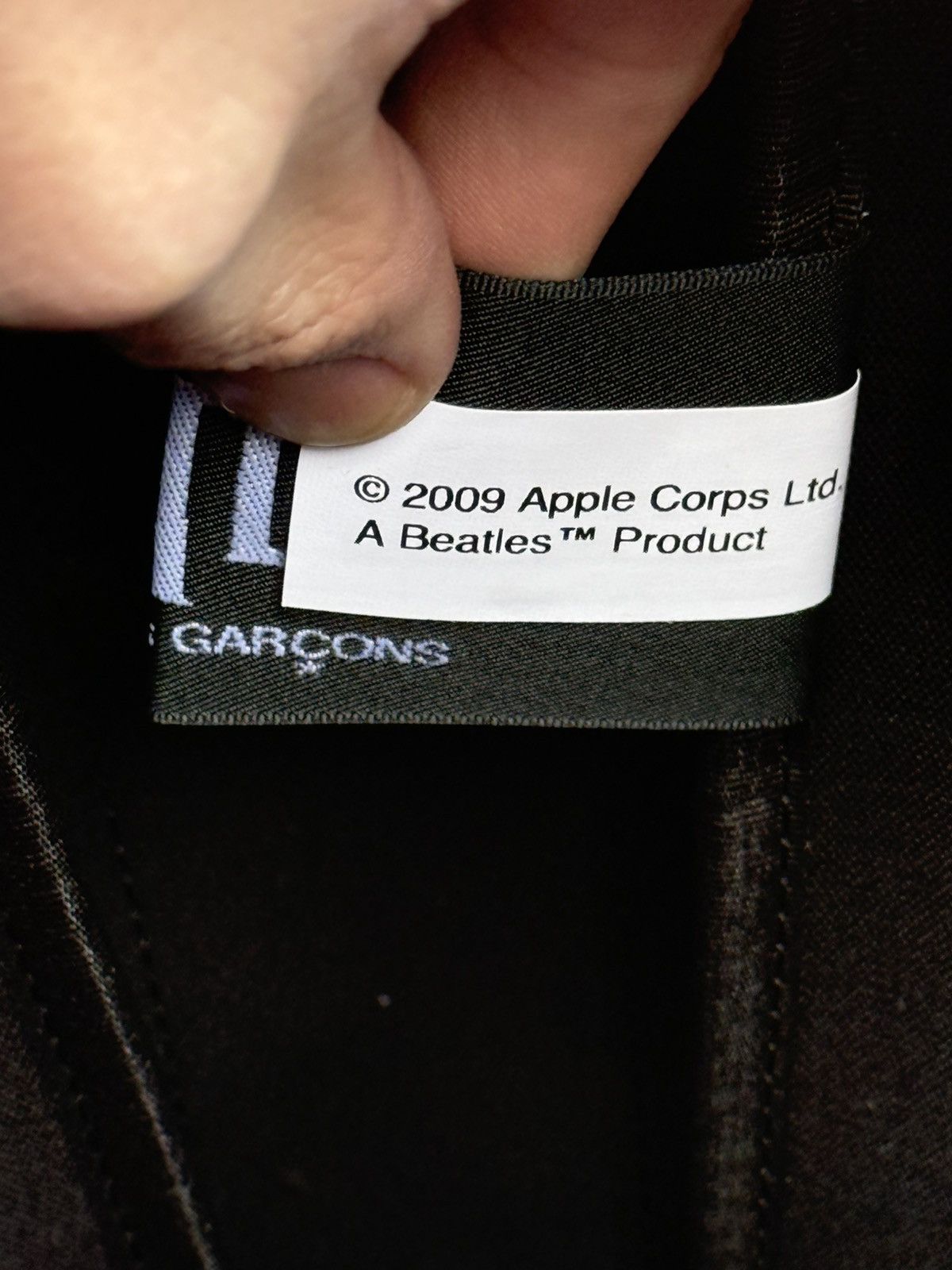 Comme des Garcons Comme des Garçons BEATLES Cross Body Size ONE SIZE - 8 Thumbnail