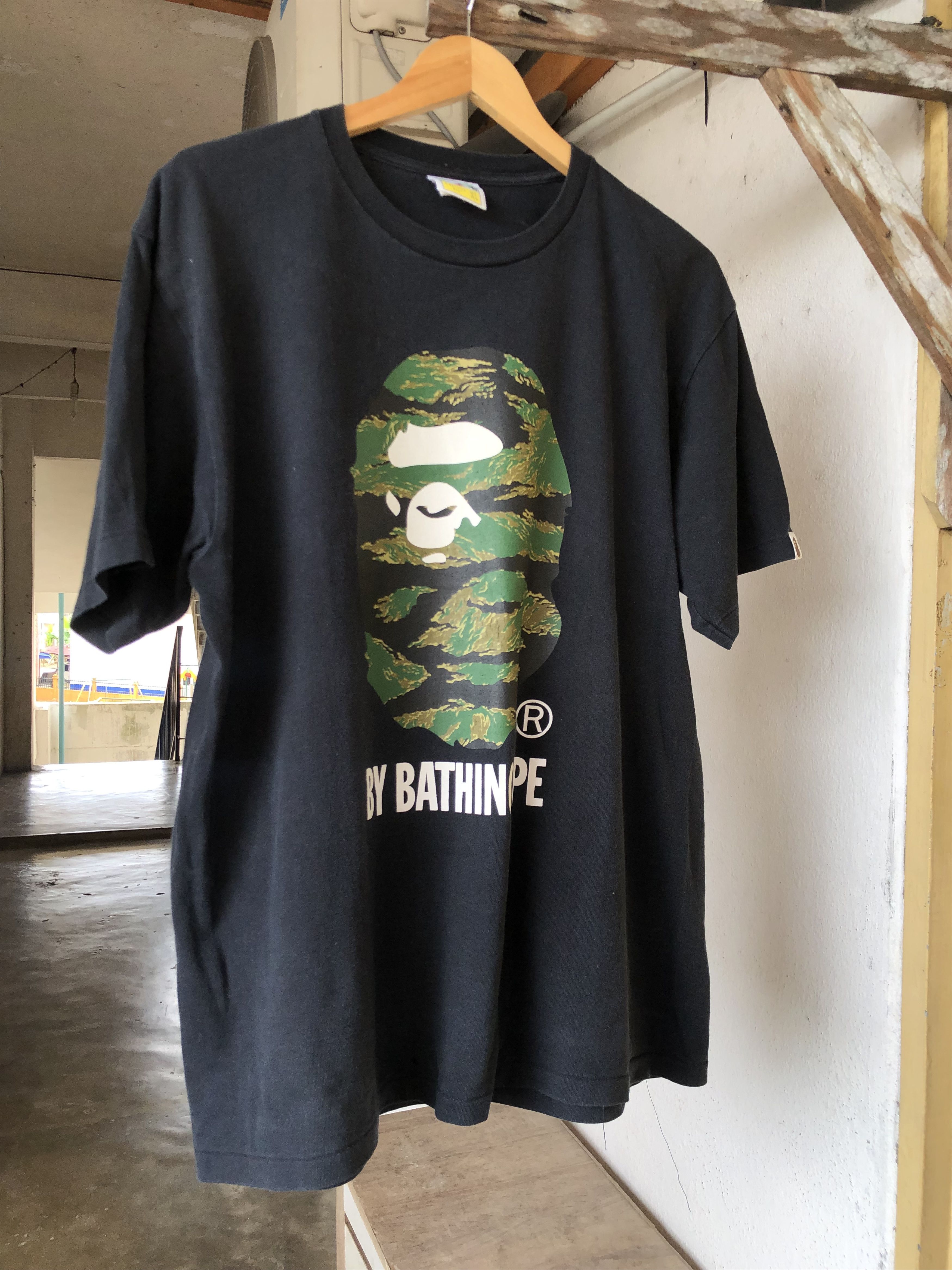 Bape Rare❗️The Bathing Ape Camo Tiger Short Sleeve Tshirt Size US XL / EU 56 / 4 - 2 Thumbnail