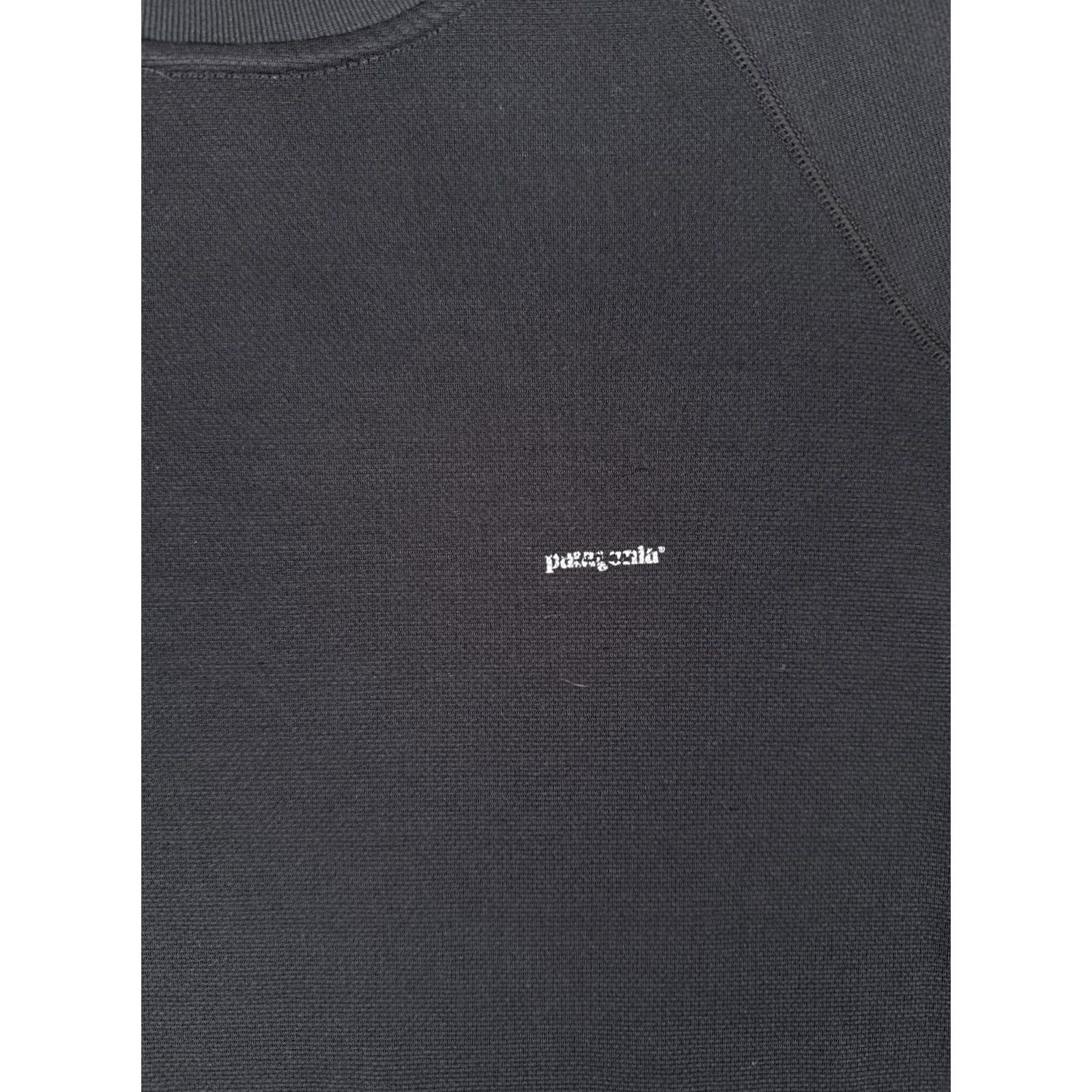Patagonia Patagonia Shirt Men Medium Black Long Sleeve Crew Neck 100% Polyester M Black Logo All Seasons Regular Mens Size US M / EU 48-50 / 2 - 6 Thumbnail