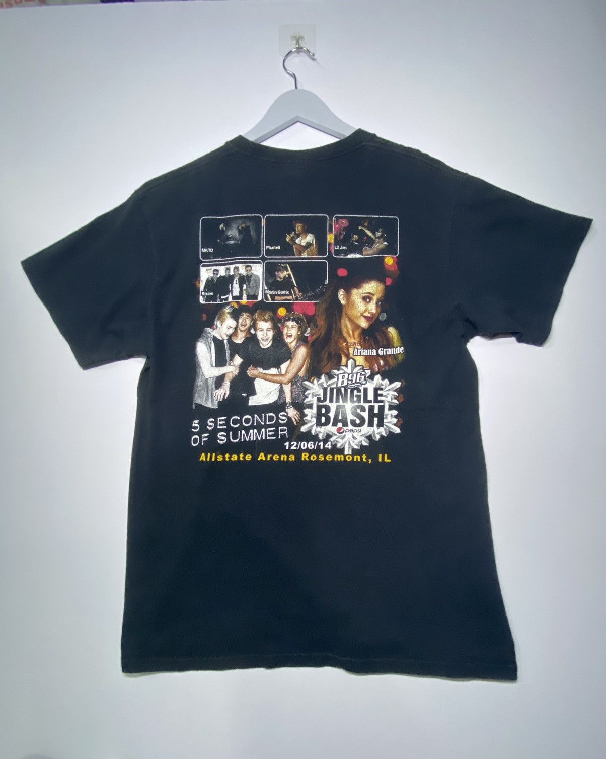 image of Band Tees x Rock T Shirt B96 Chicago Jingle Bash 2014 Ariana Grande Pepsi Tee Shirt in Black (Size 