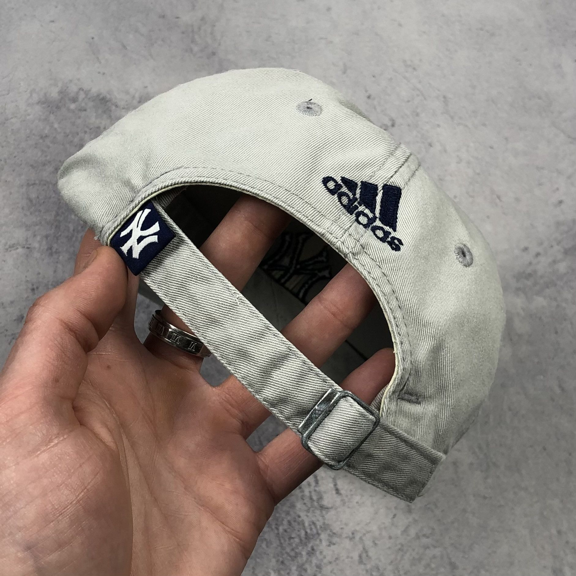 New York Yankees Vintage 2000 MLB New York Yankees Adidas Cap Size ONE SIZE - 6 Thumbnail