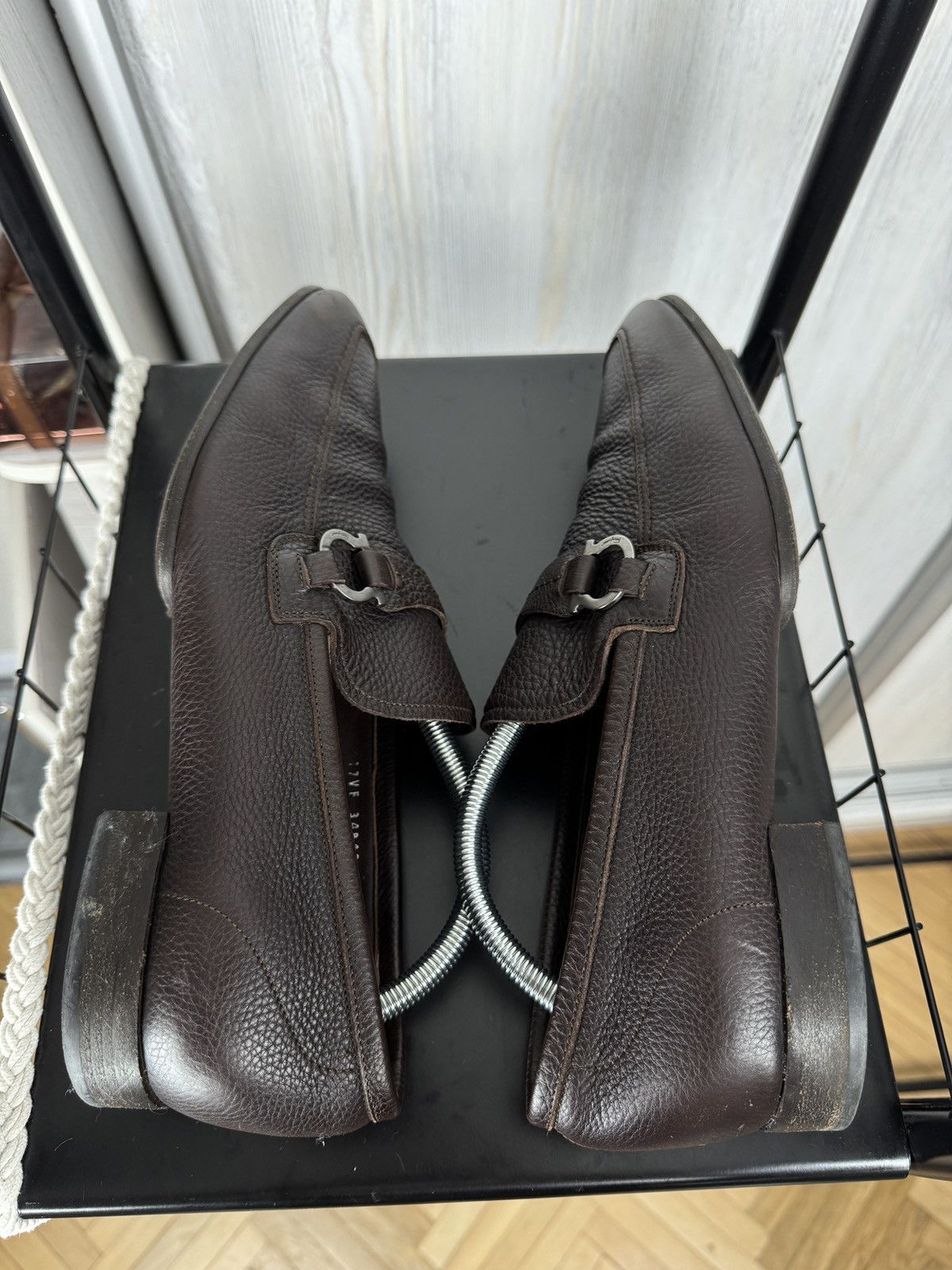 Salvatore Ferragamo SALVATORE FERRAGAMO MENS SIGNATURE LEATHER TAN LOAFERS Size US 11 / EU 44 - 17 Thumbnail