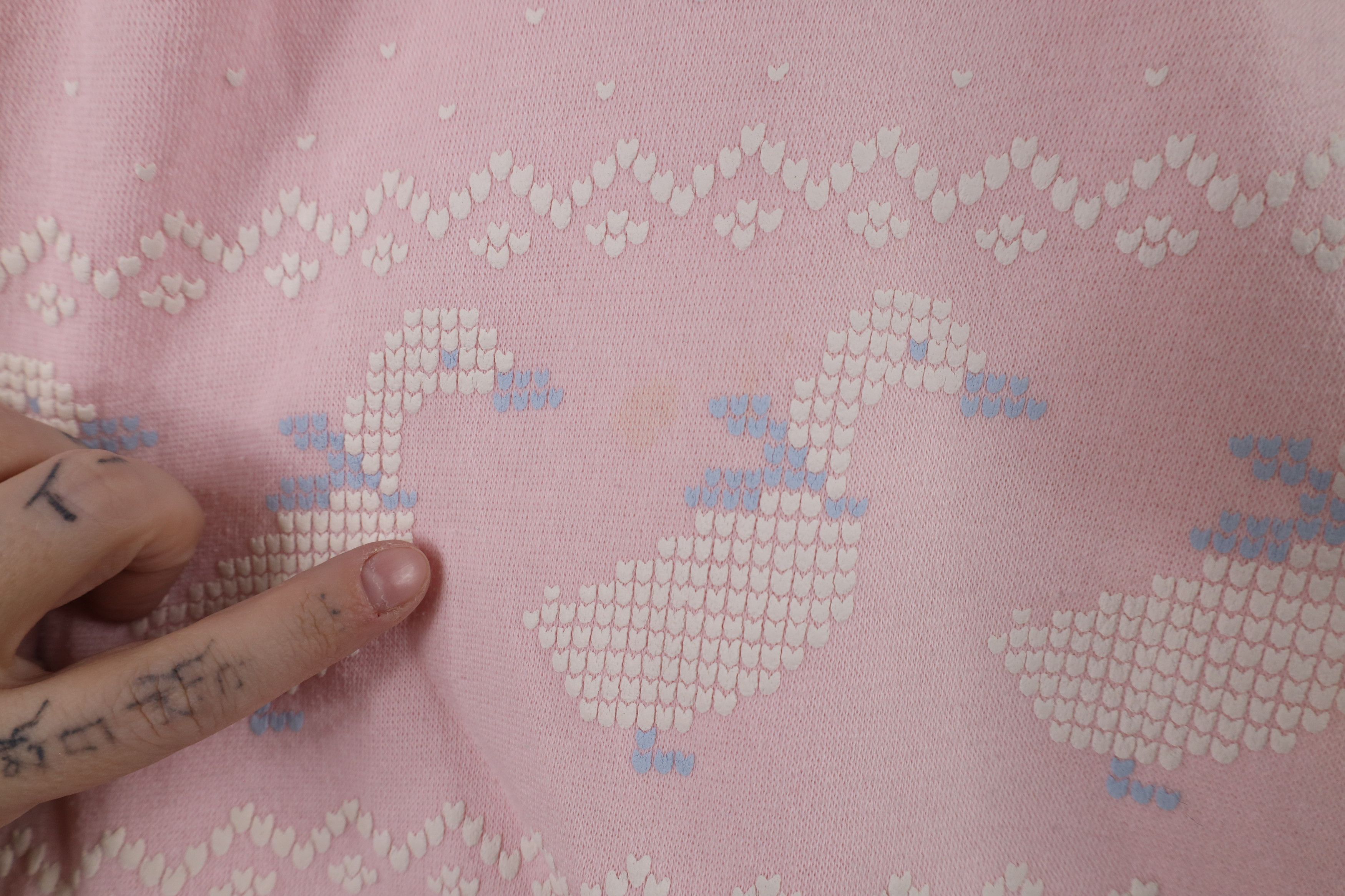 Vintage Vintage 90s Streetwear Fairy Kawaii Duck Heart Sweatshirt Size S / US 4 / IT 40 - 5 Thumbnail