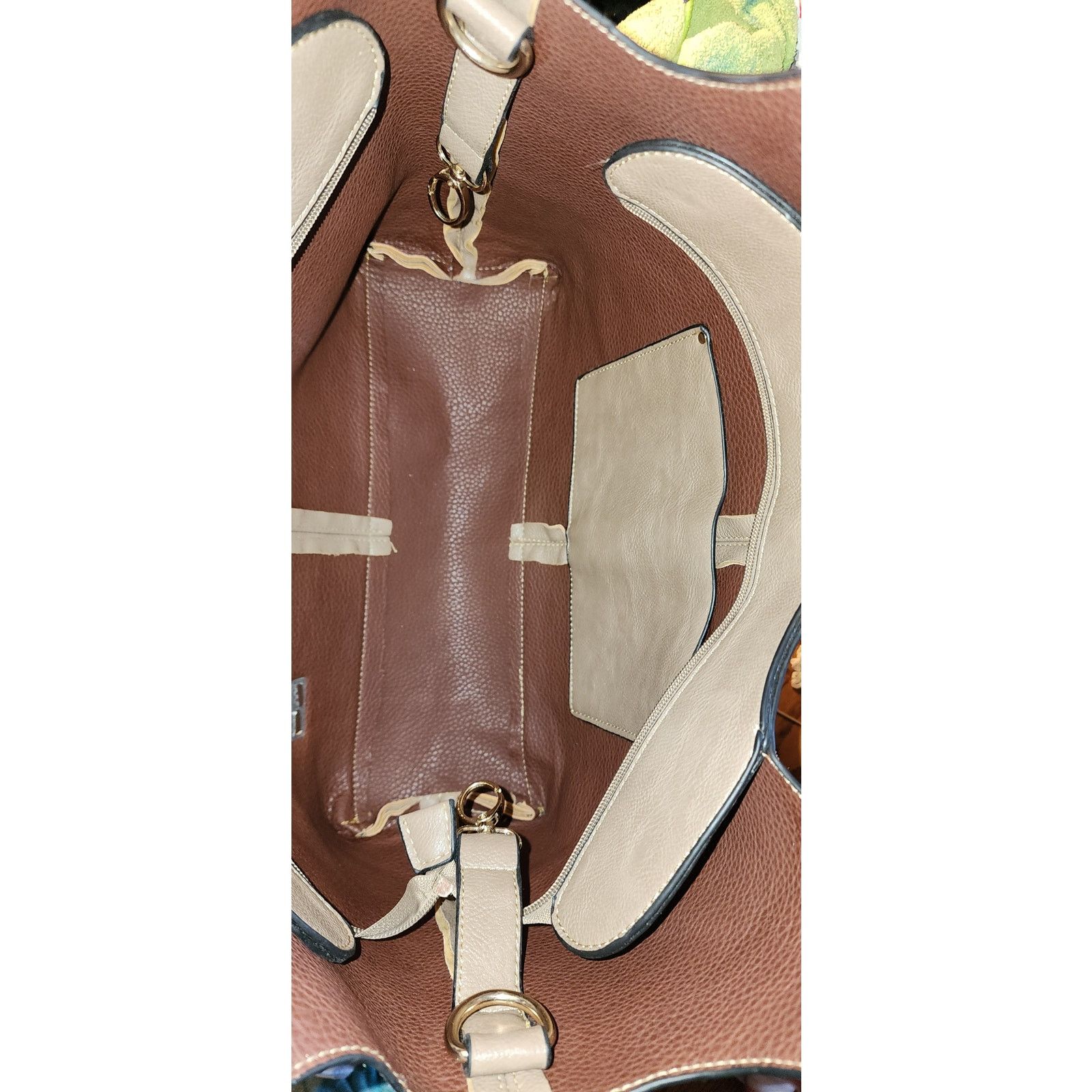 Other Unbranded taupe large leather shoulder bag. Size ONE SIZE - 3 Thumbnail