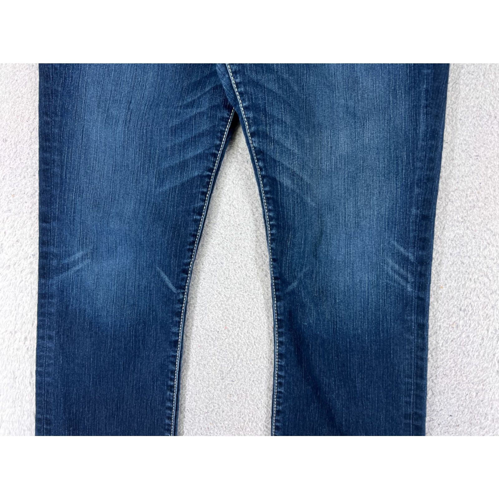 Vintage BKE Jeans Womens 31 Blue Denim Bootcut Cotton Payton Embroidered Buckle Size 24" / US 00 / IT 34 - 3 Thumbnail
