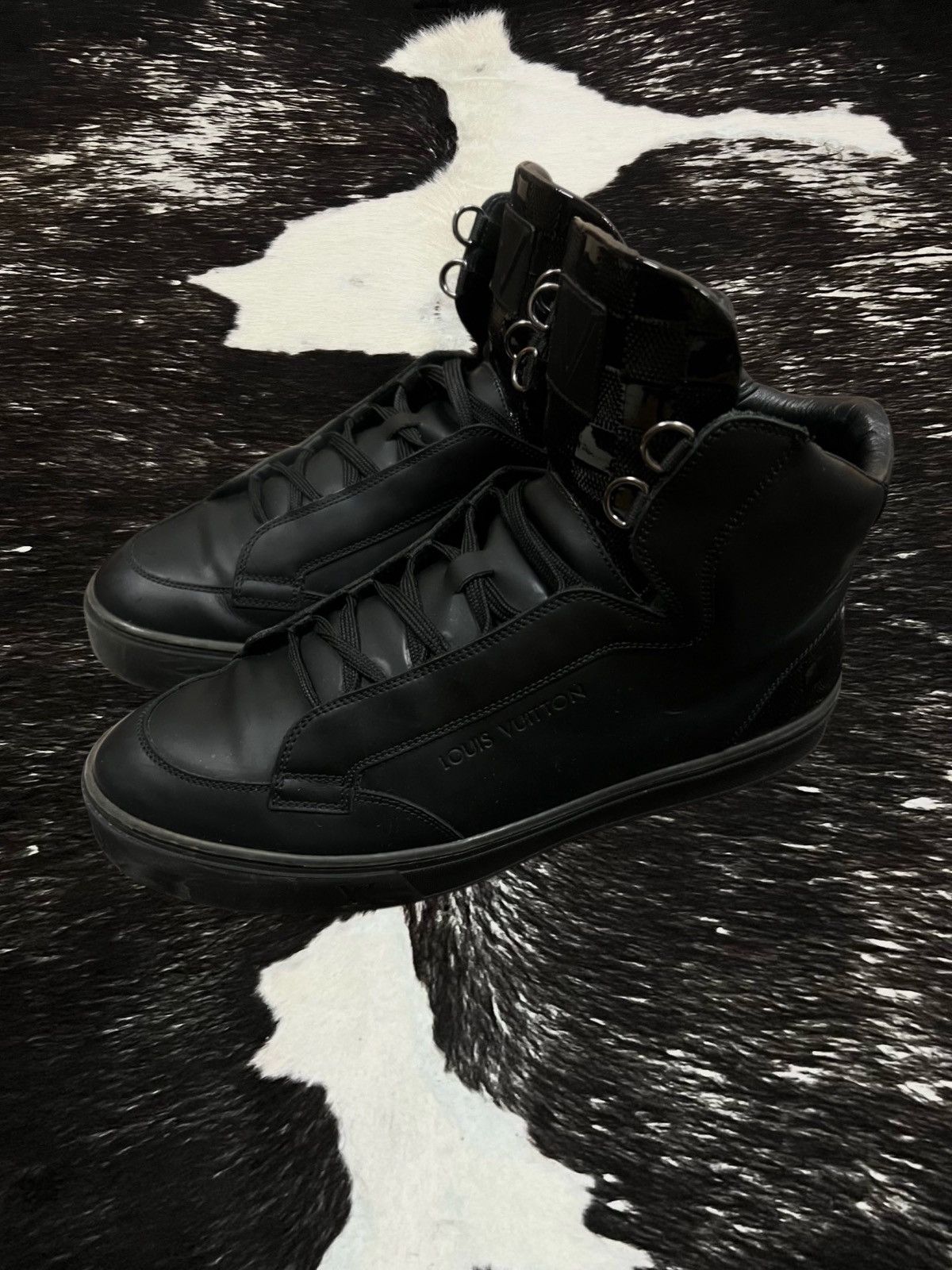 Louis Vuitton Louis Vuitton SS14 Black & Damier „Speaker“ High-Top Sneaker Size US 9 / EU 42 - 1 Thumbnail