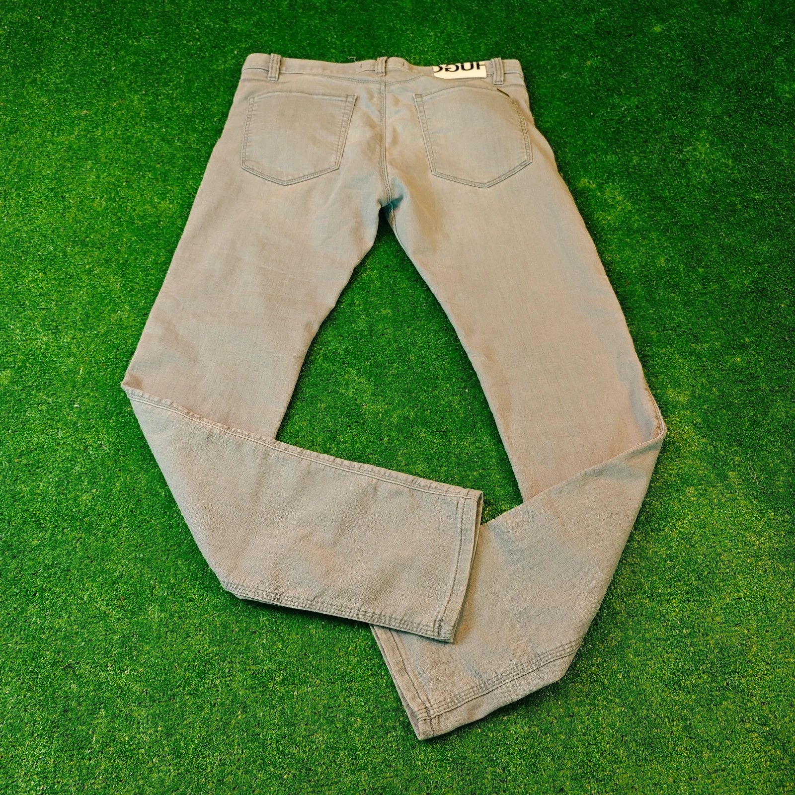 Hugo Boss Hugo Boss Jeans Mens 33x34 gray slim zip fly denim pants Size US 33 - 1 Thumbnail