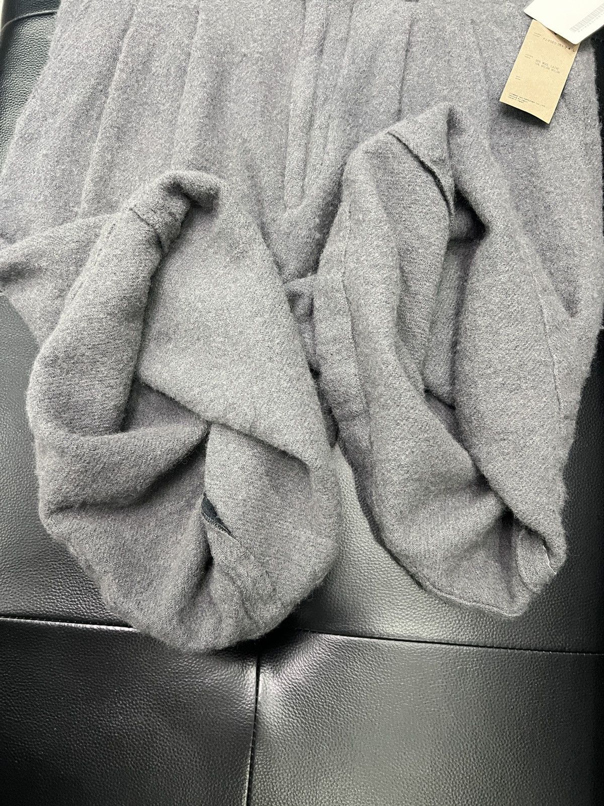 Comme des Garcons Homme Plus Comme des Garçons Homme Plus FW22 Runway Felted Pleated Wool Size US 34 / EU 50 - 11 Thumbnail