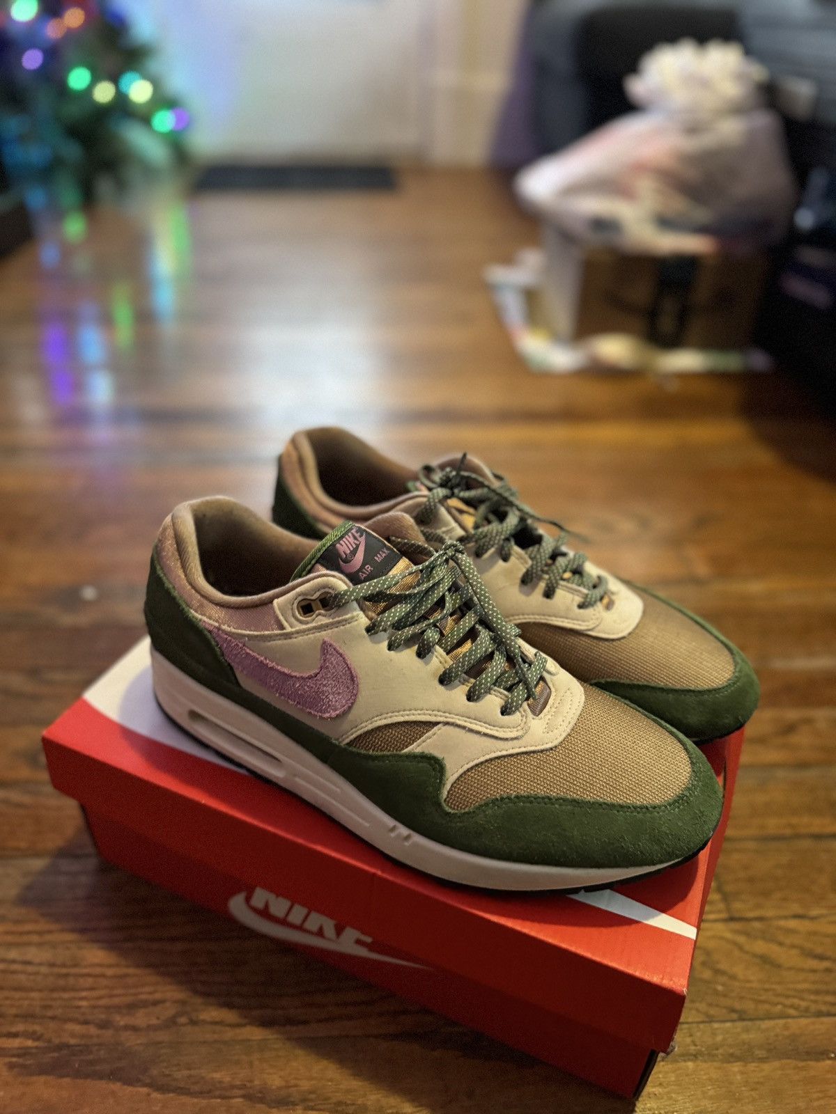 Nike NIKE AIR MAX 1 NH Size US 12 / EU 45 - 18 Thumbnail