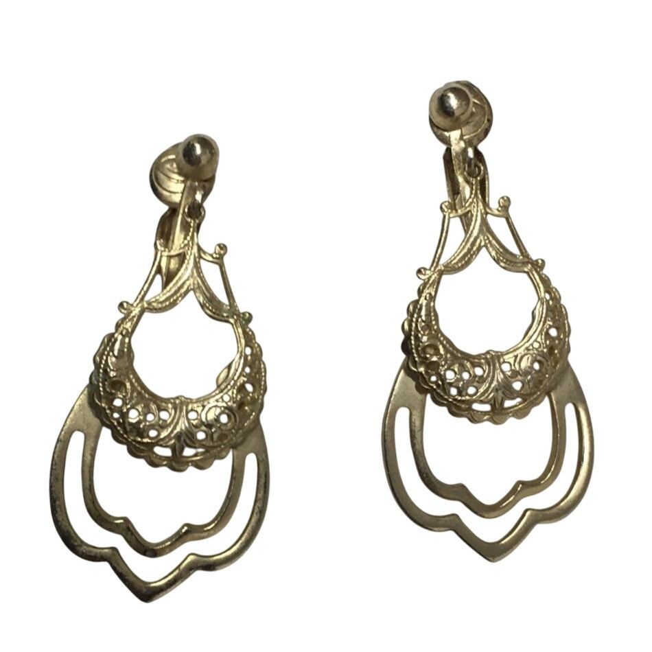 Other Women's Filigree Design Clip on Gold Tone Dangle Earrings Size ONE SIZE - 1 Thumbnail
