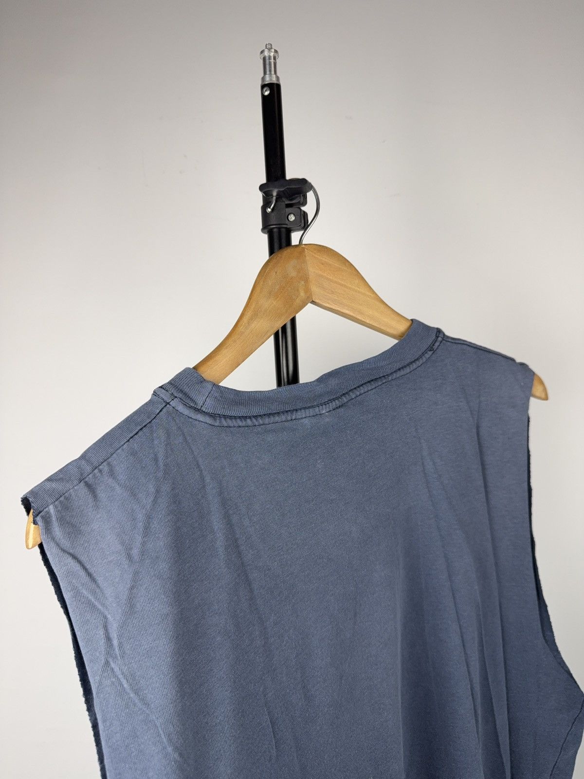 Vintage Vintage 90s Bottlenose Dolphins Australia Sleeveless Tee Size US M / EU 48-50 / 2 - 11 Thumbnail