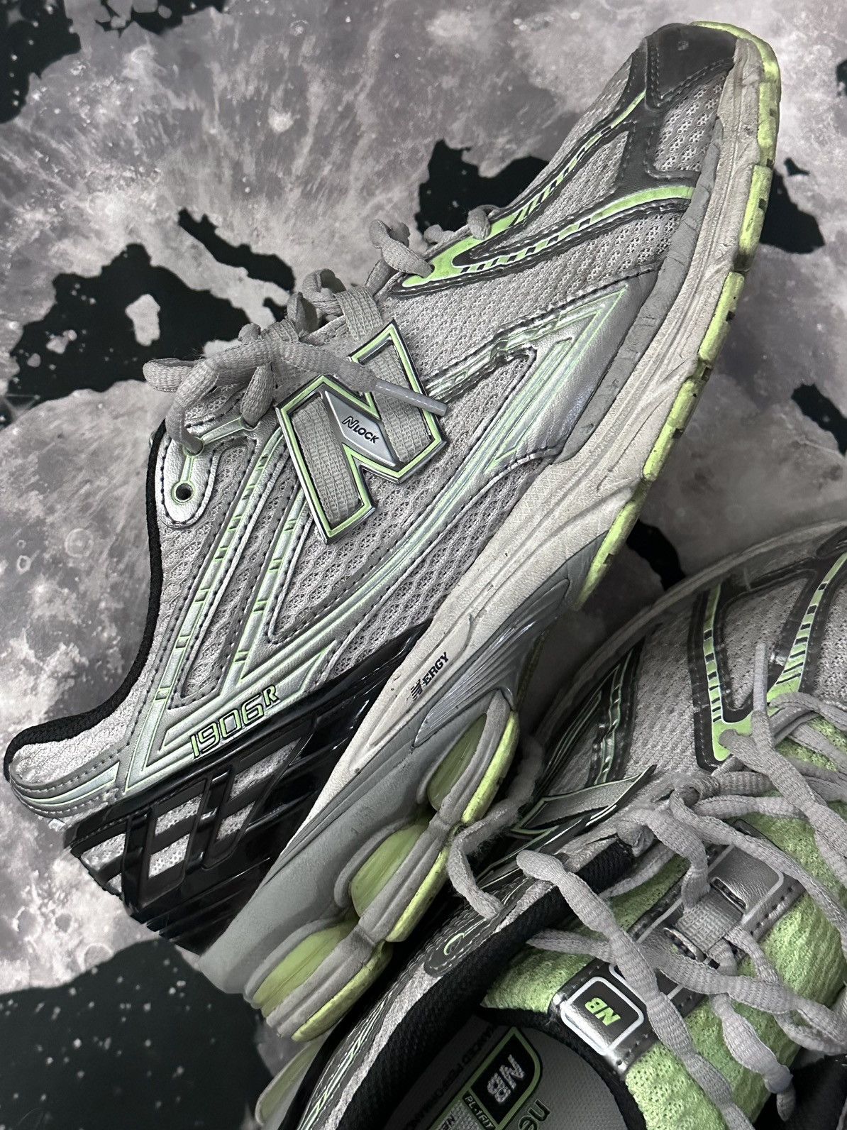 New Balance New Balance 1906R Metallic Mint Flash Sneakers Size US 10 / EU 43 - 4 Thumbnail