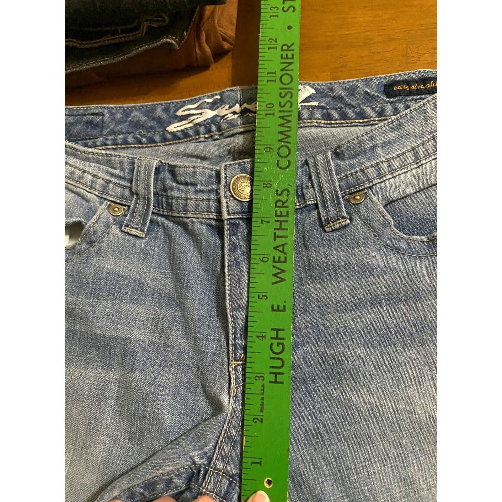 7 For All Mankind 7 For All Mankind Easy Straight Jeans Womens 10 Blue Denim Cotton Spandex Zip Fly 5 Pocket Medium Wash Stretch Size 32" / US 10 / IT 46 - 7 Thumbnail
