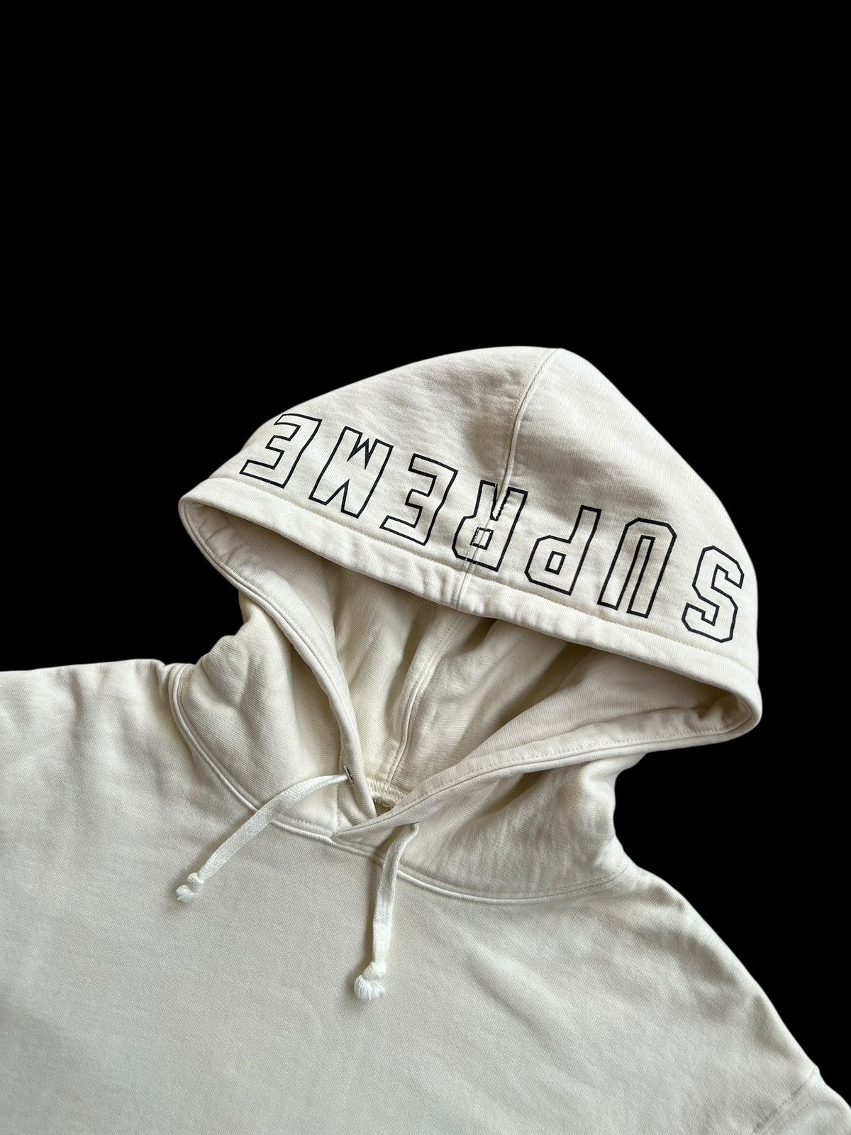 Supreme Supreme Hooded Logo Pullover Hoodie Size US L / EU 52-54 / 3 - 3 Thumbnail