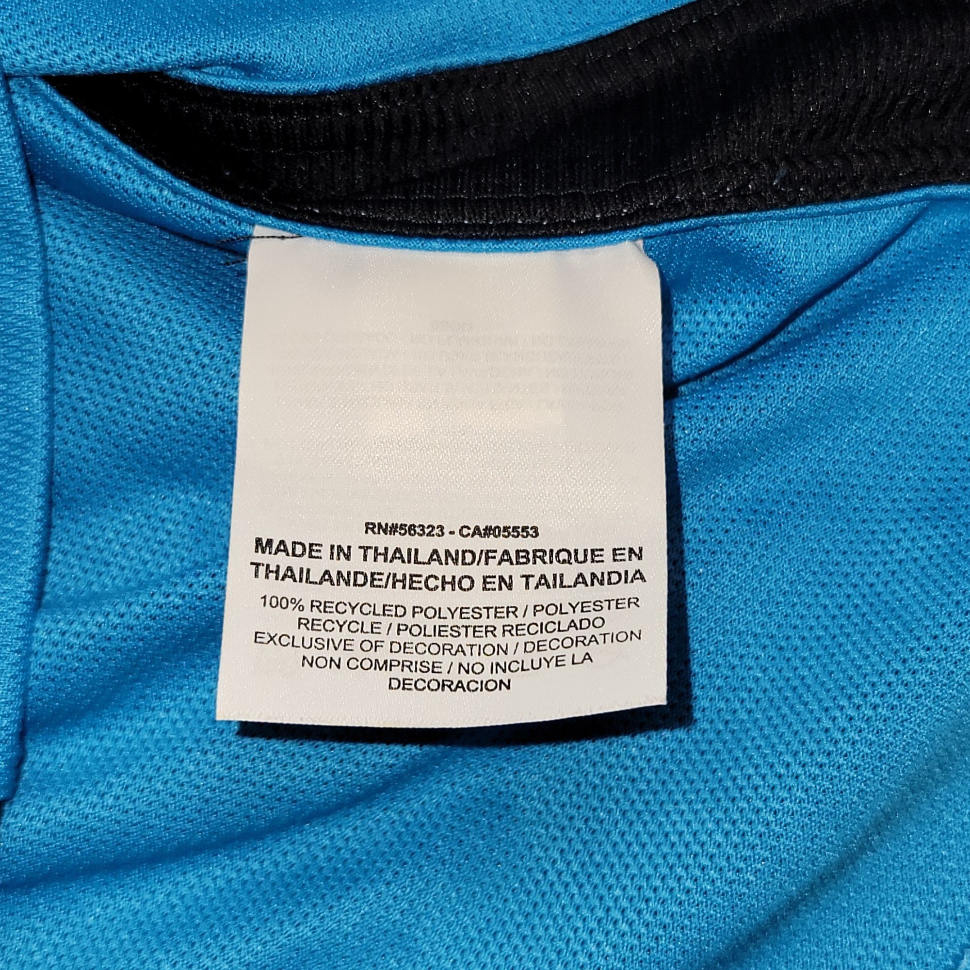 Nike Messi Barcelona PLAYER ISSUE 2015 2016 Away Soccer Jersey M Size US M / EU 48-50 / 2 - 8 Thumbnail