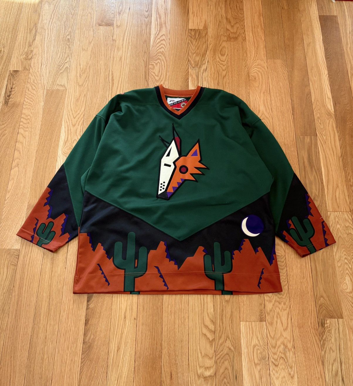 Pro Player Vintage Phoenix Coyotes Pro Player Desertscape Alt Jersey XL Size US XL / EU 56 / 4 - 1 Thumbnail