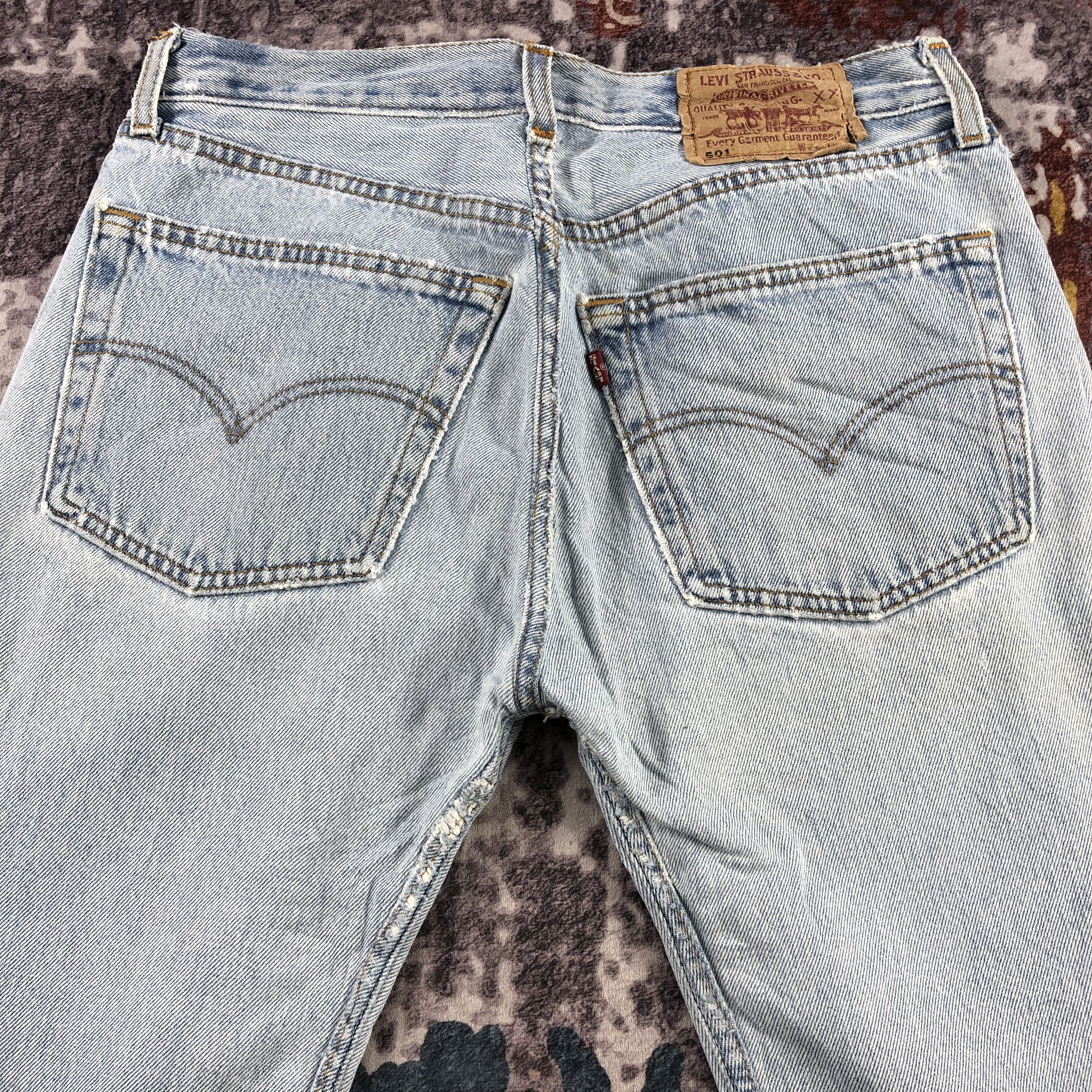 Levi's Vintage 90s Light Wash Levis 501 Jeans-JM3031 Size US 31 - 5 Thumbnail