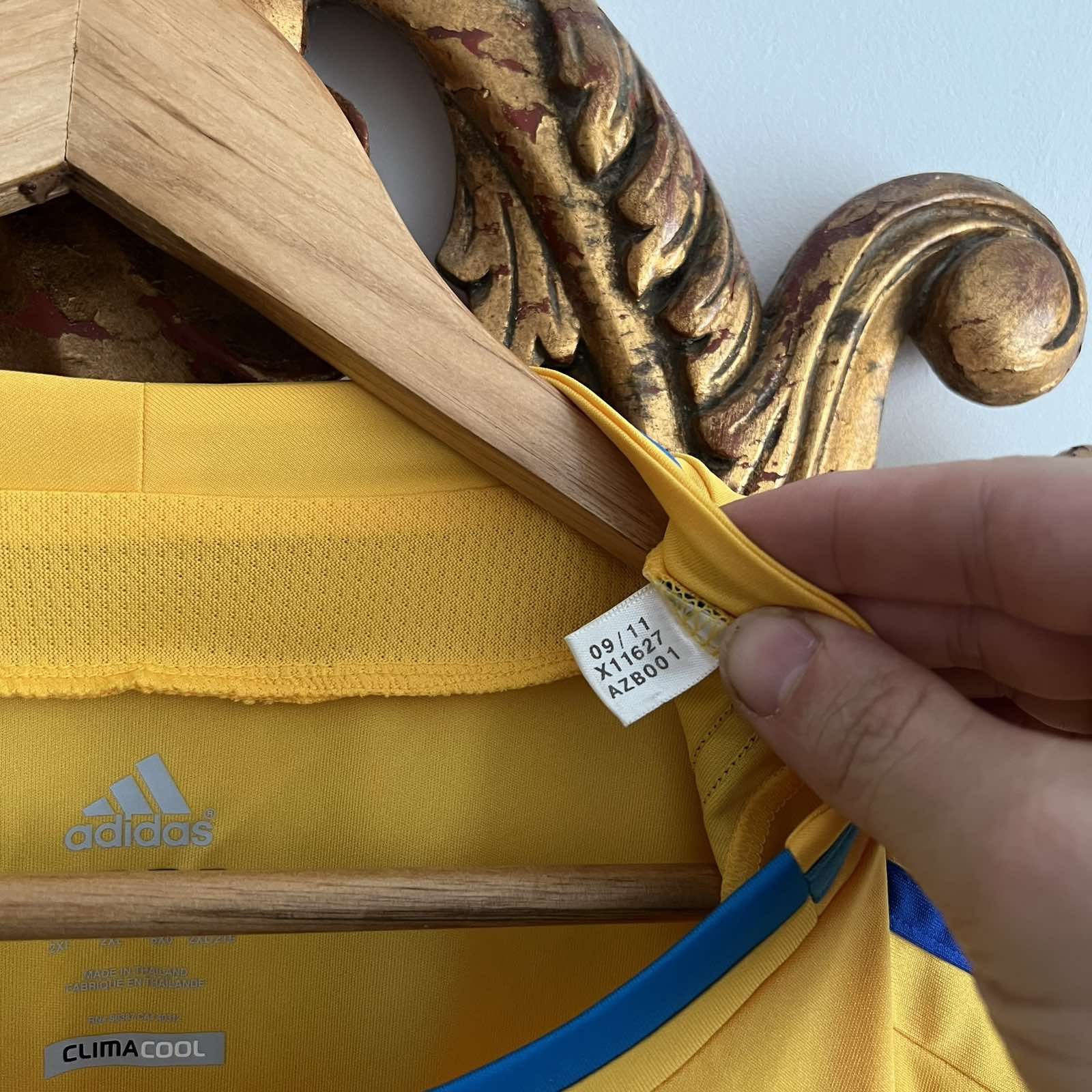 Adidas 2011 2012 Ukraine National Adidas Home Soccer Jersey Kit Size US XL / EU 56 / 4 - 5 Thumbnail